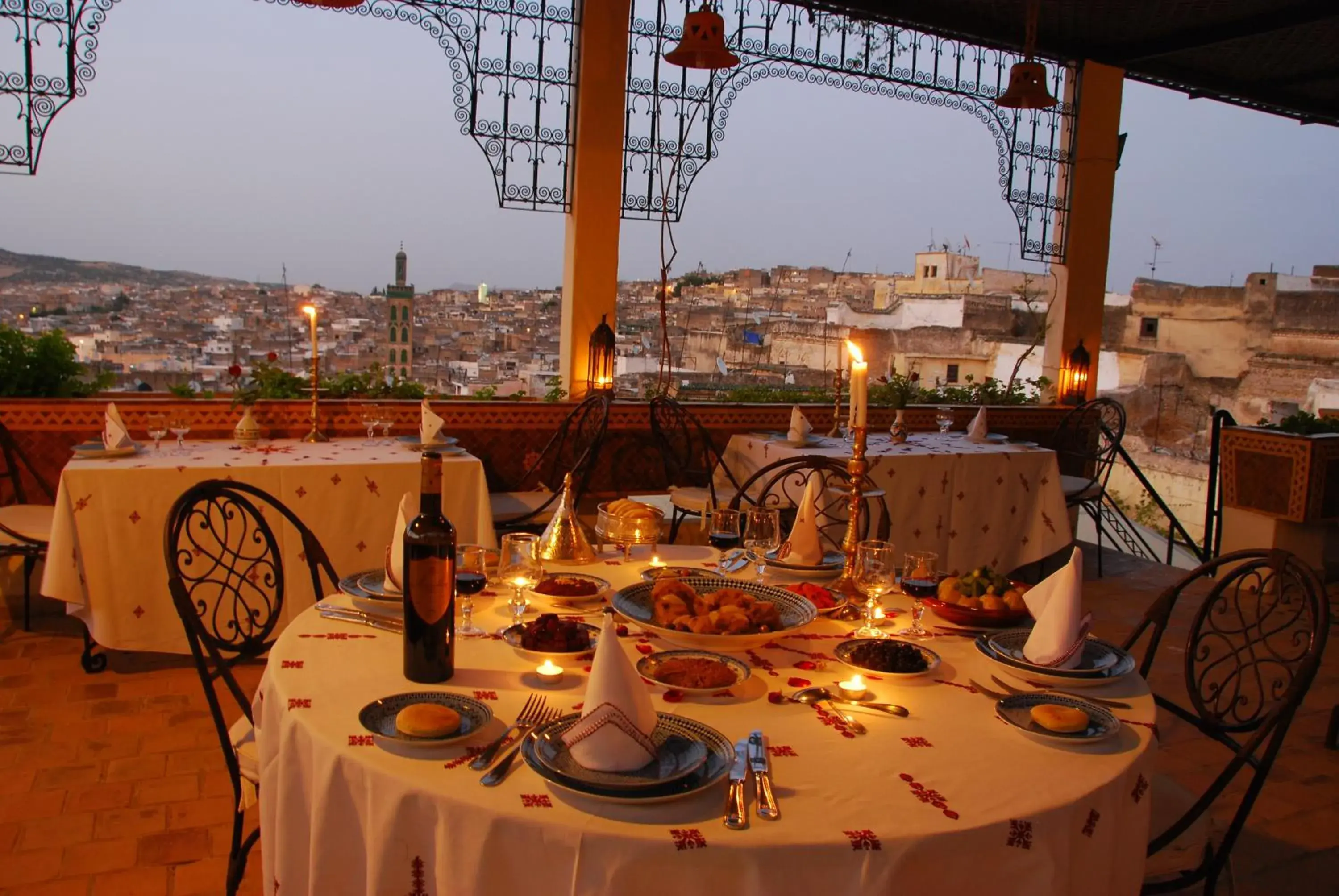 Restaurant/places to eat in Riad El Ghalia Restaurant/places to eat in Riad El Ghalia