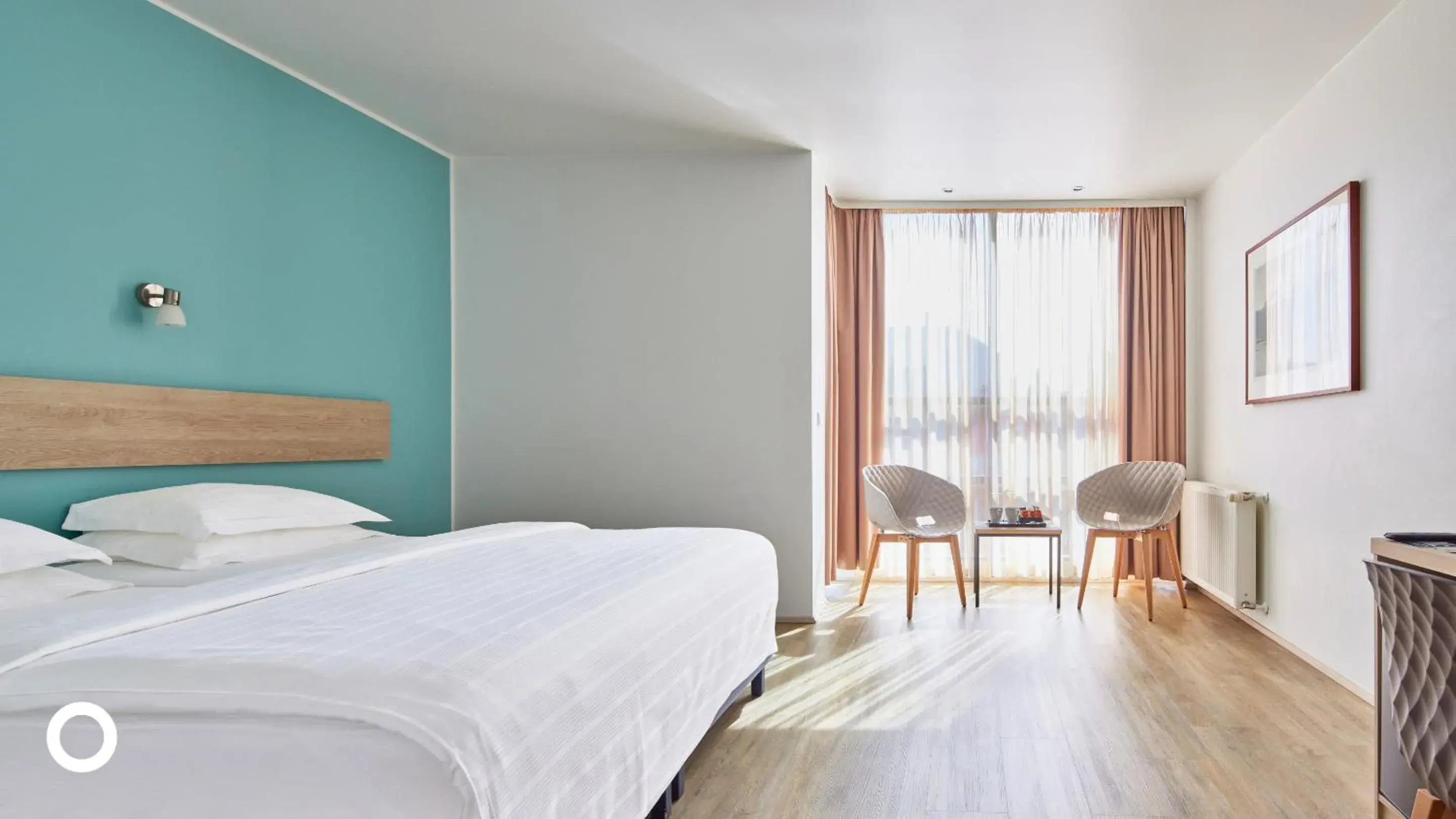 Bedroom, Bed in Center Hotels Plaza Bedroom, Bed in Center Hotels Plaza