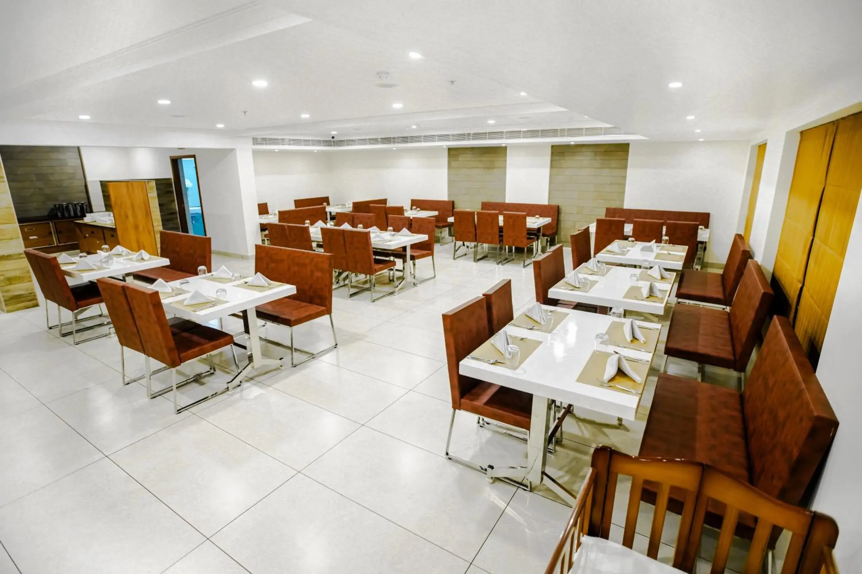 Restaurant/places to eat in KKM INTERNATIONAL Restaurant/places to eat in KKM INTERNATIONAL