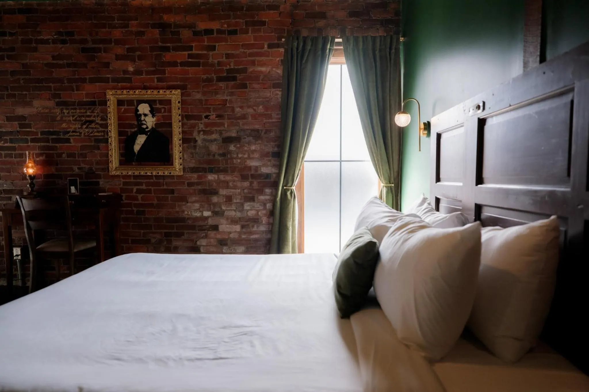 Bed in The Chandler Hotel