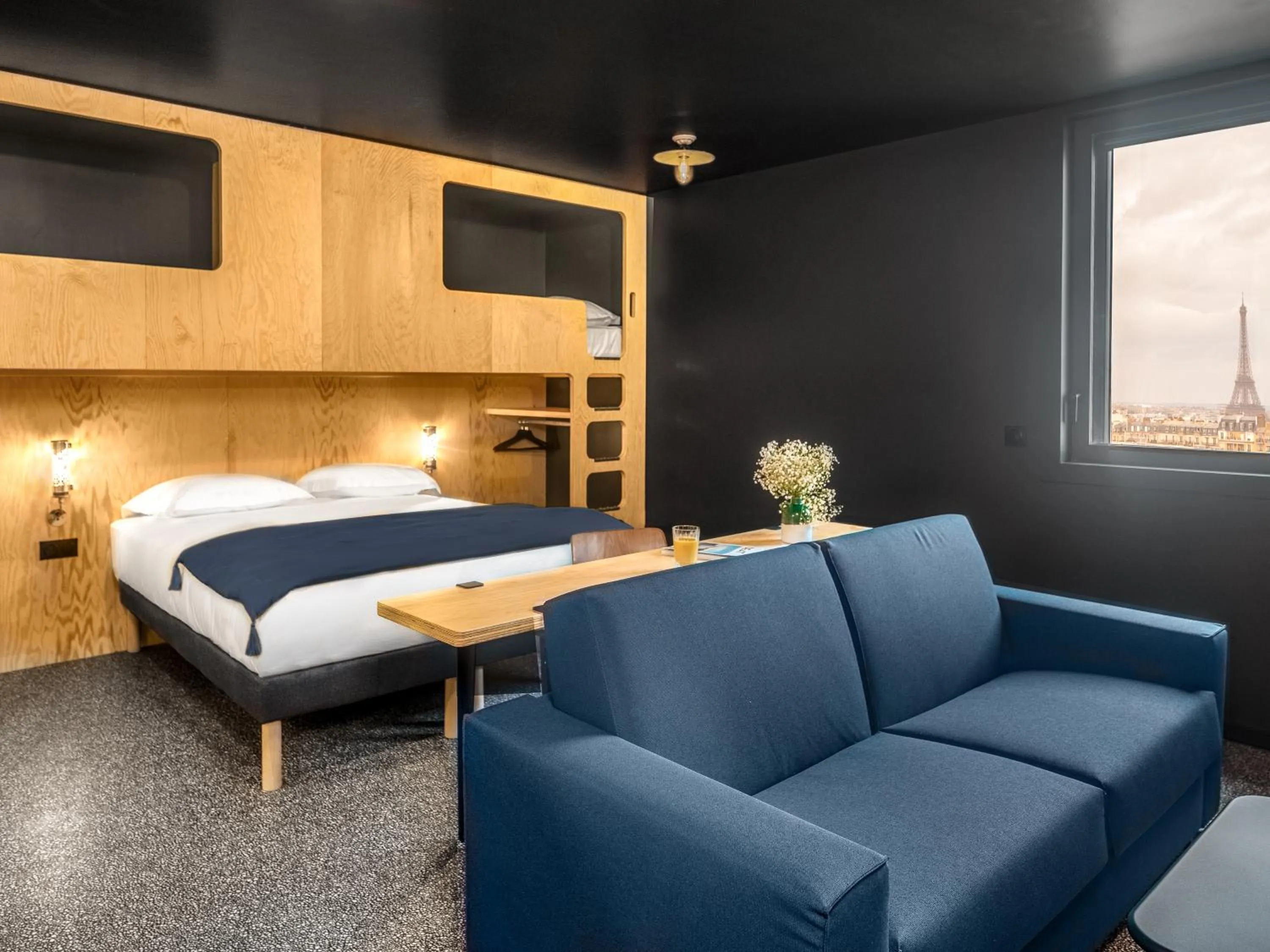 Bed in Eklo Hotels Paris Porte de Versailles