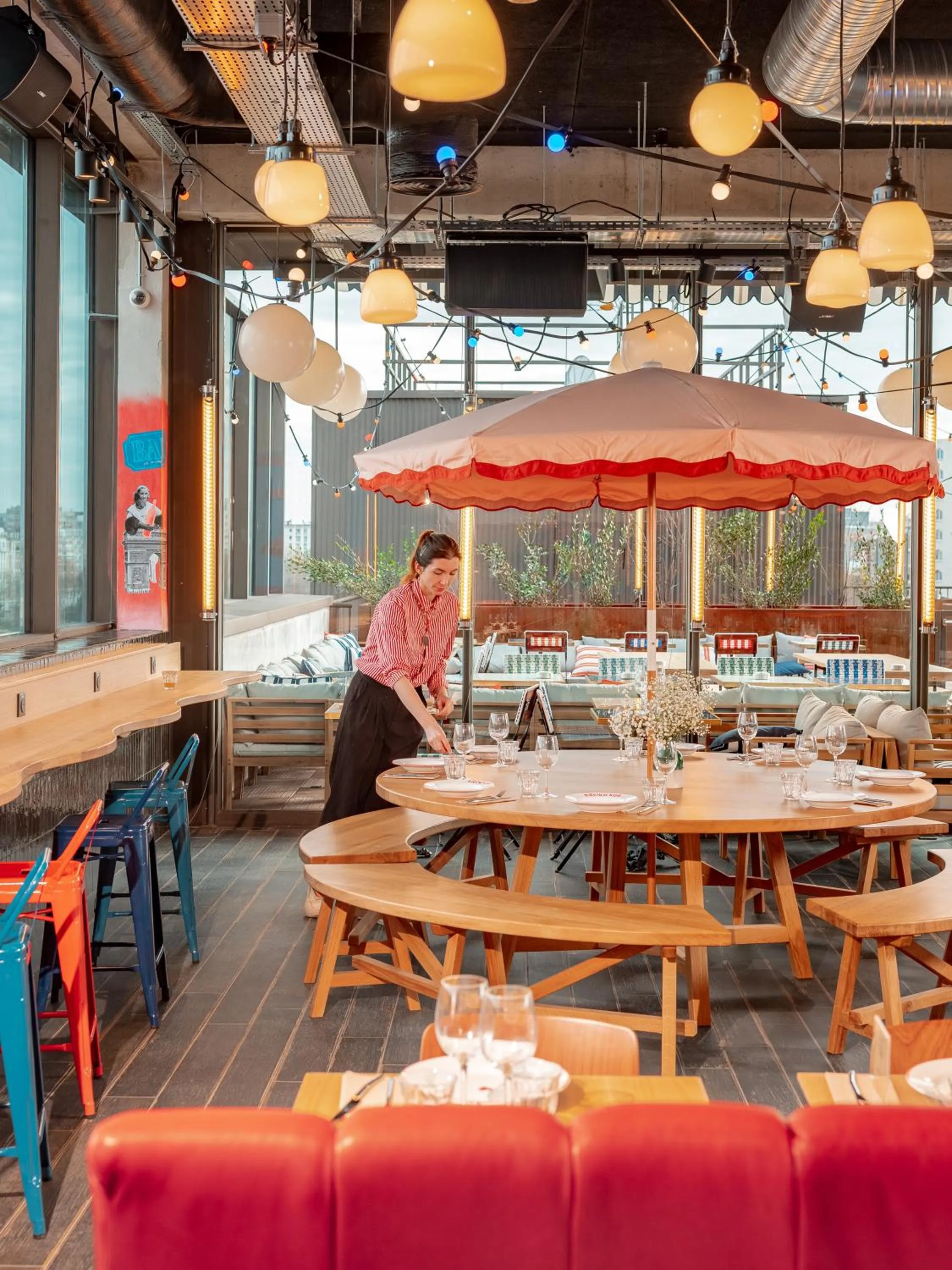 Restaurant/places to eat in Eklo Hotels Paris Porte de Versailles