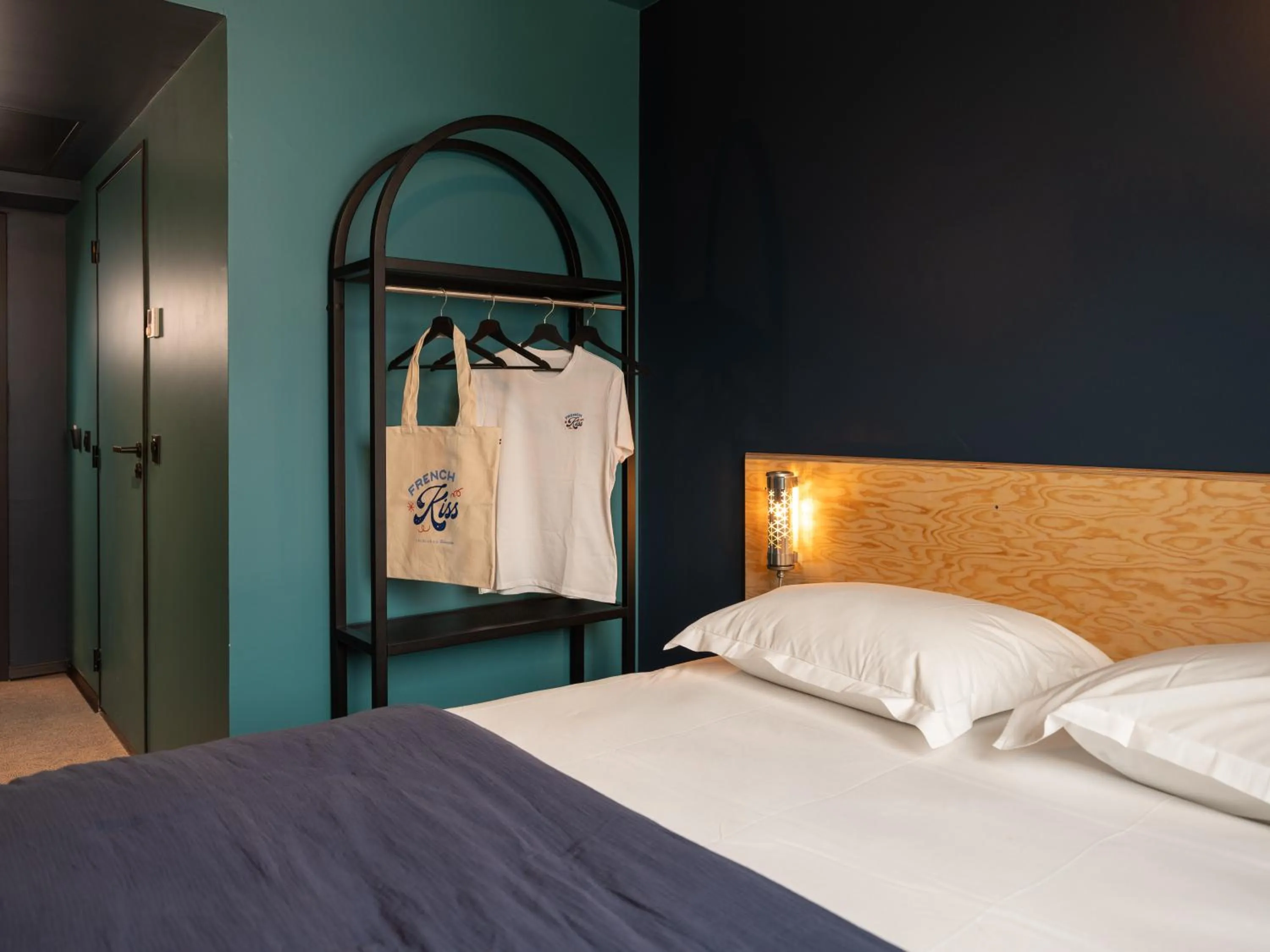 Bed in Eklo Hotels Paris Porte de Versailles