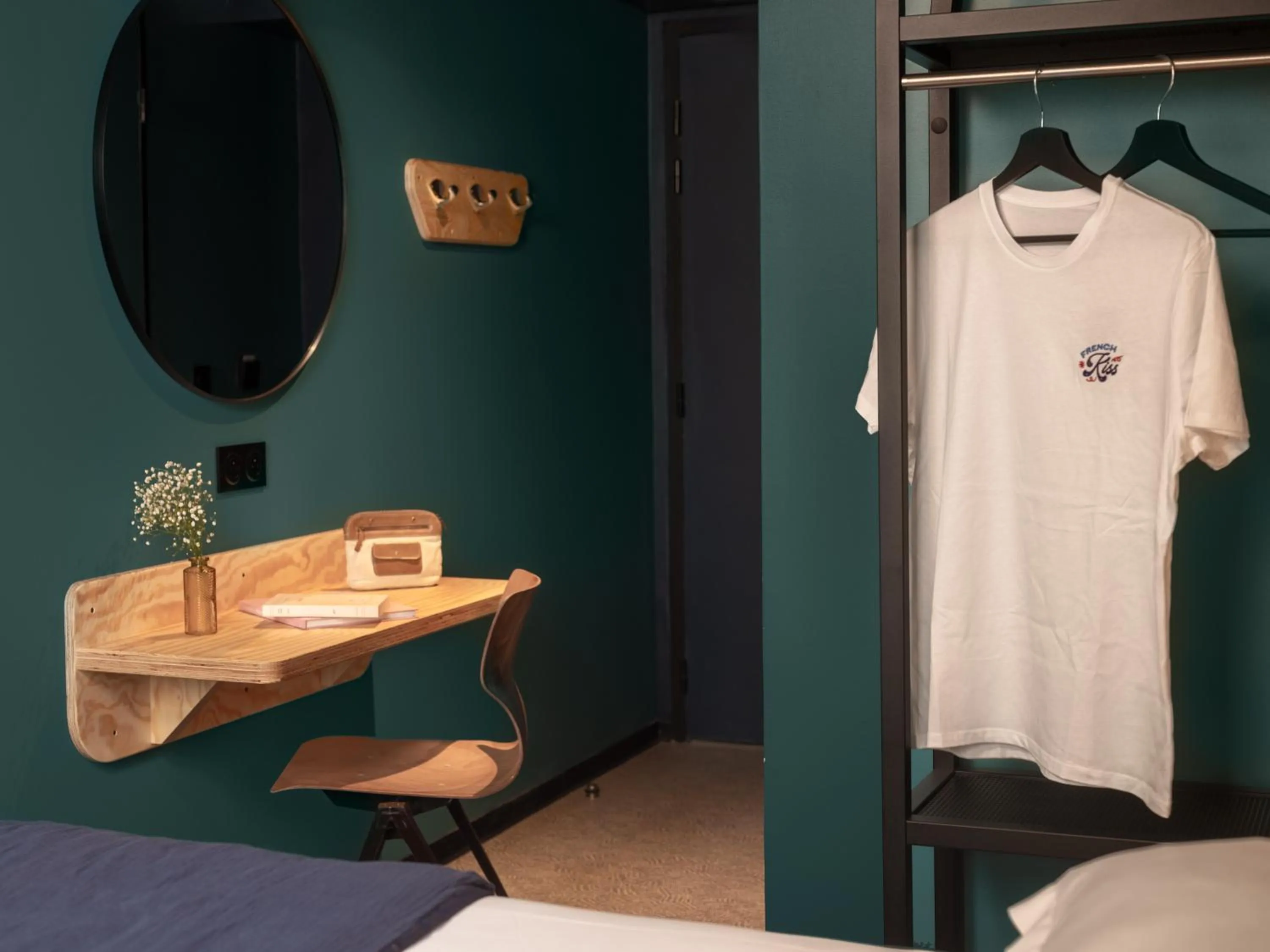 Photo of the whole room, Bed in Eklo Hotels Paris Porte de Versailles