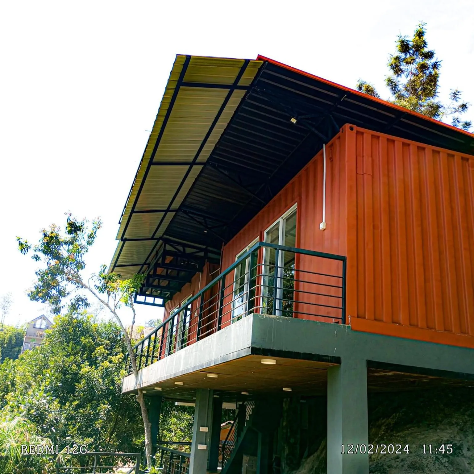 Day in The Cubes Ella