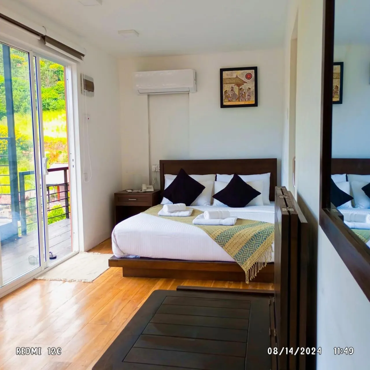 Bed in The Cubes Ella