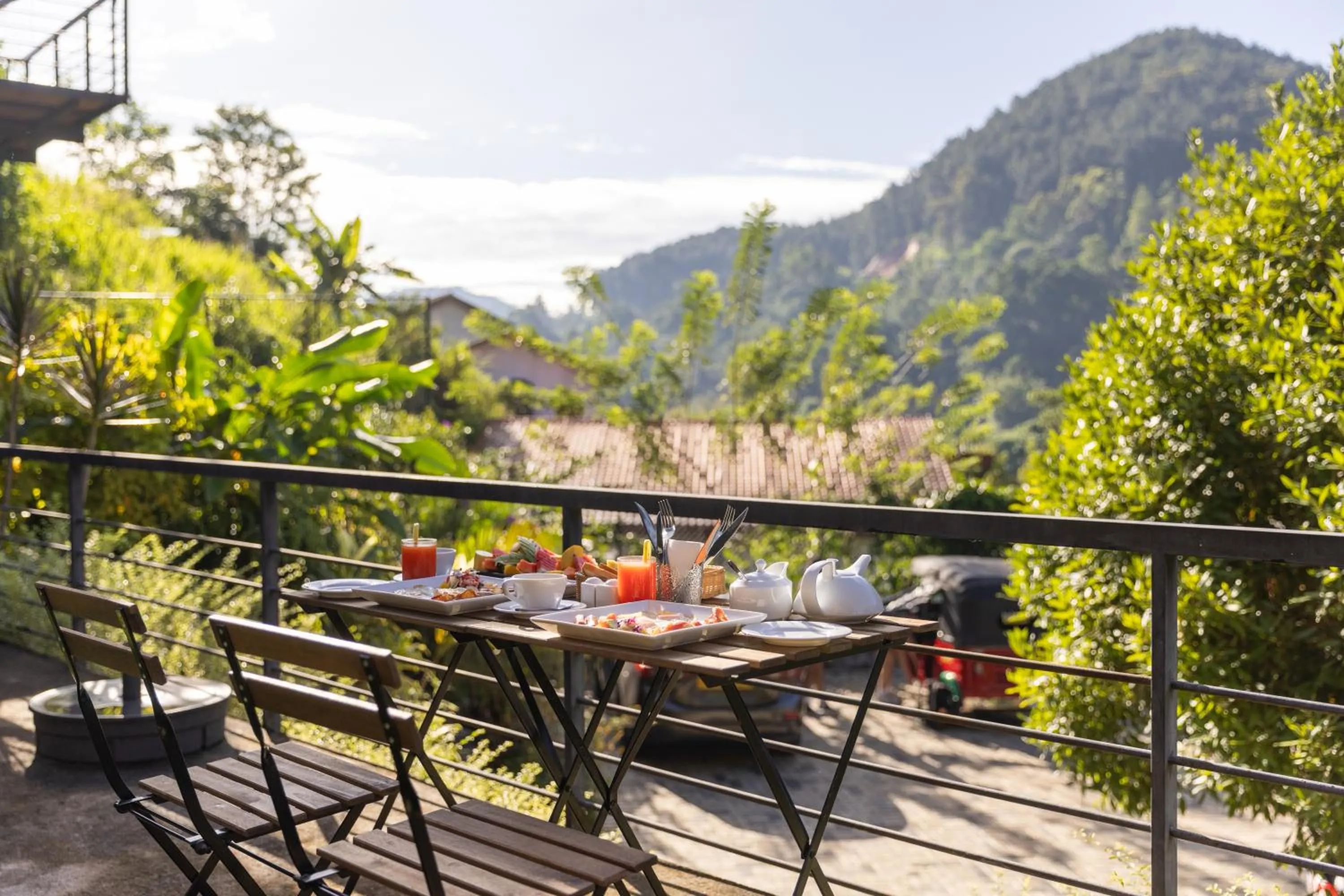 Breakfast in The Cubes Ella