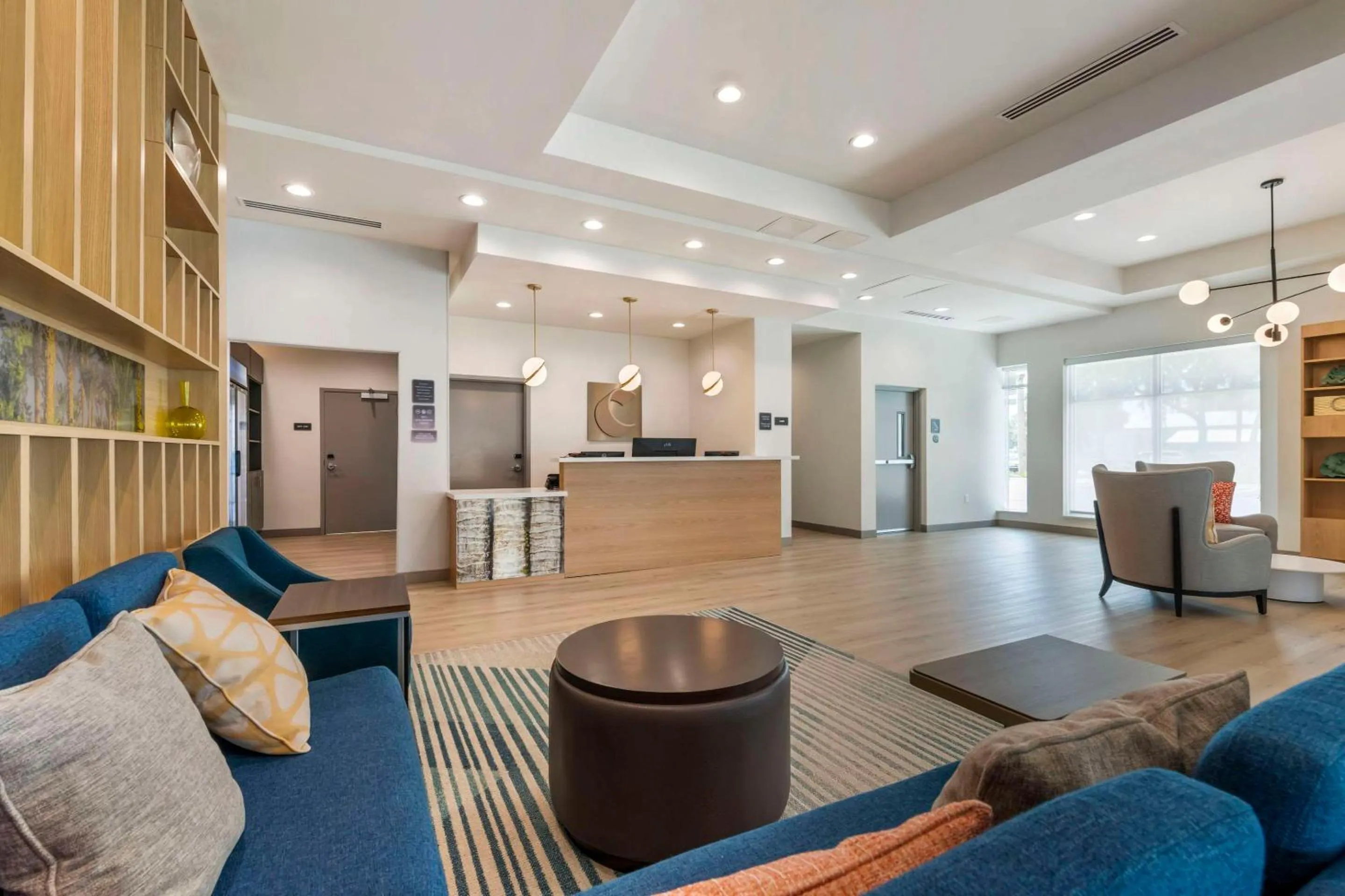 Lobby or reception in Comfort Suites St Augustine Historic District Area