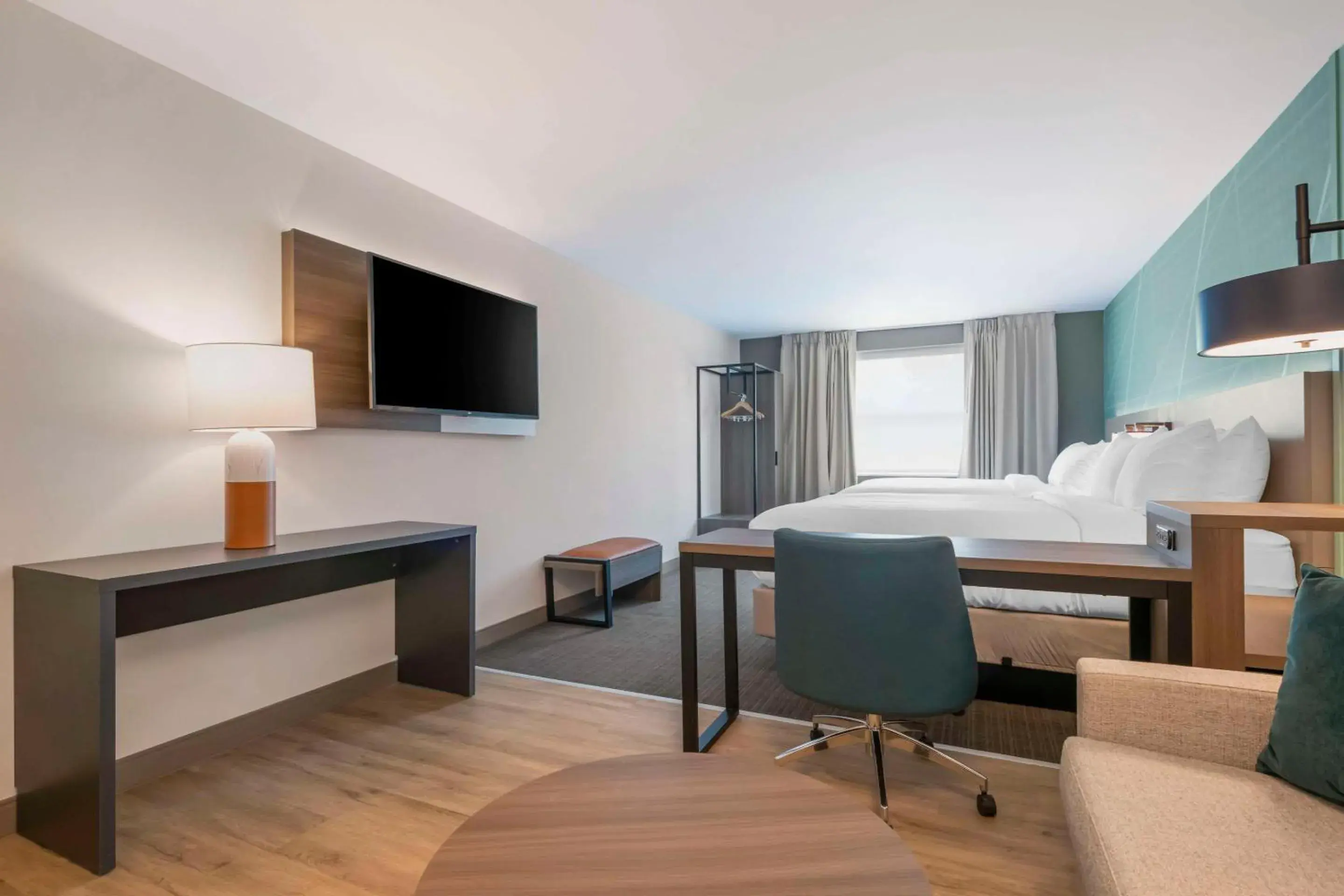 Bedroom, Bed in Comfort Suites St Augustine Historic District Area Bedroom, Bed in Comfort Suites St Augustine Historic District Area