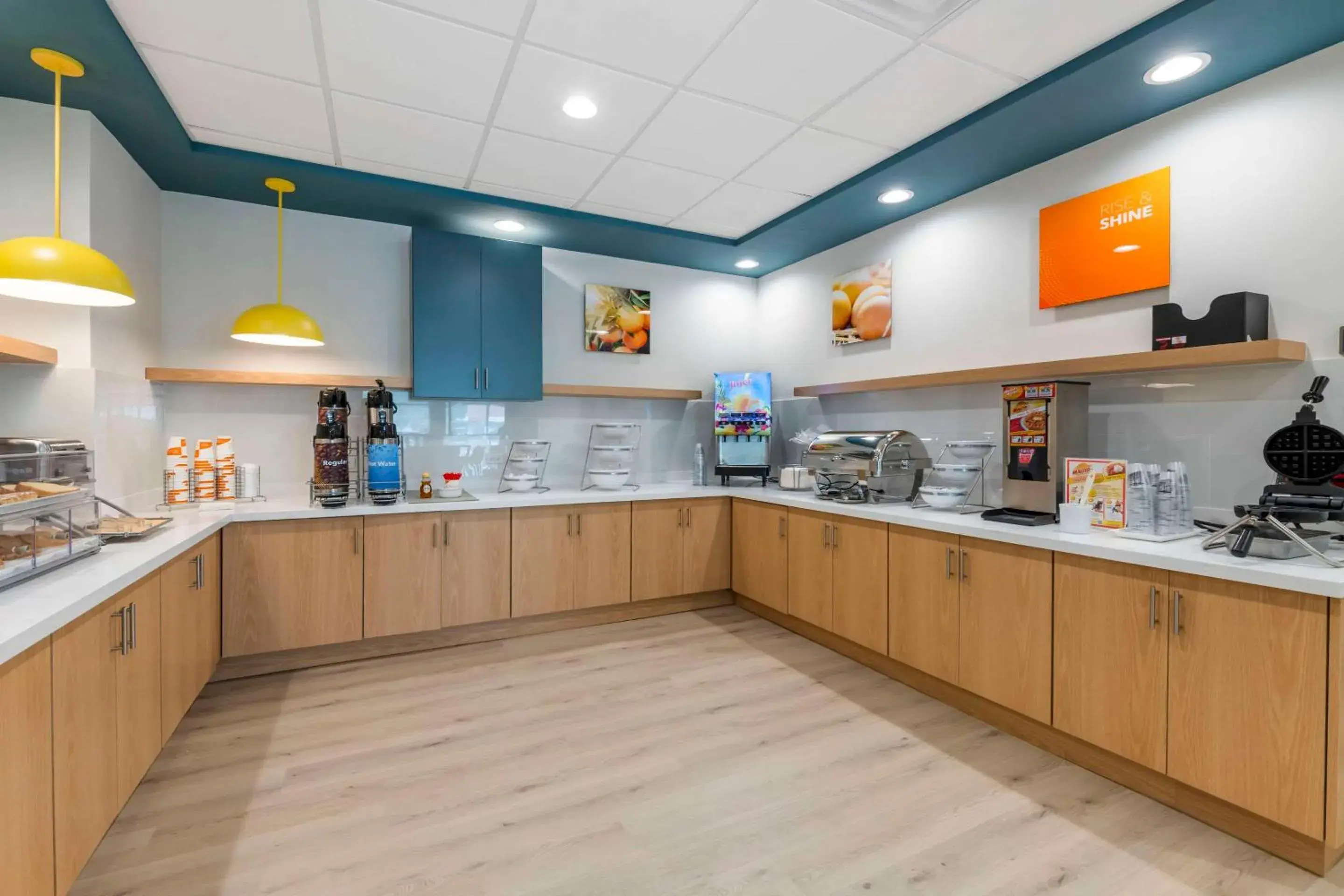 Breakfast in Comfort Suites St Augustine Historic District Area Breakfast in Comfort Suites St Augustine Historic District Area