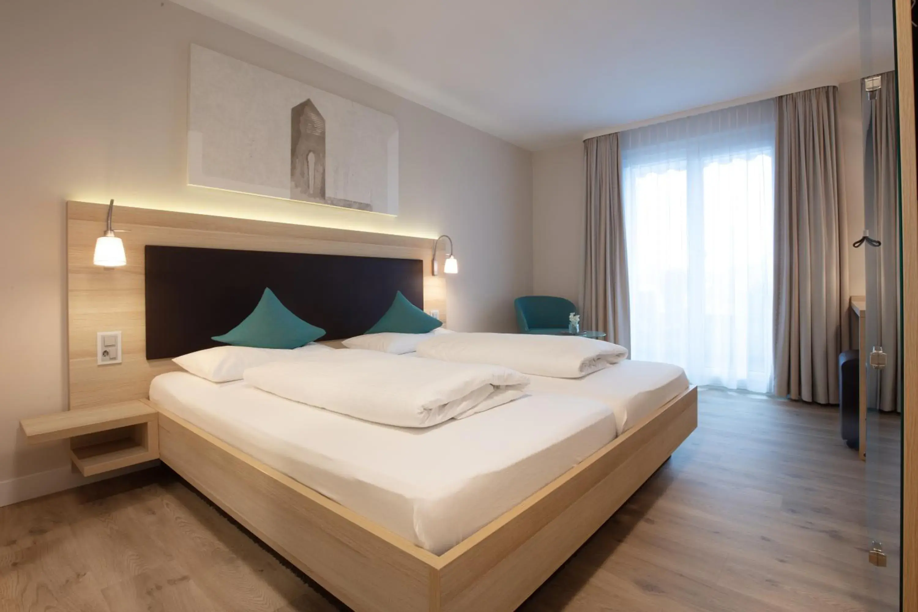 Double Room Standard - single occupancy in Hotel Oberland Double Room Standard - single occupancy in Hotel Oberland