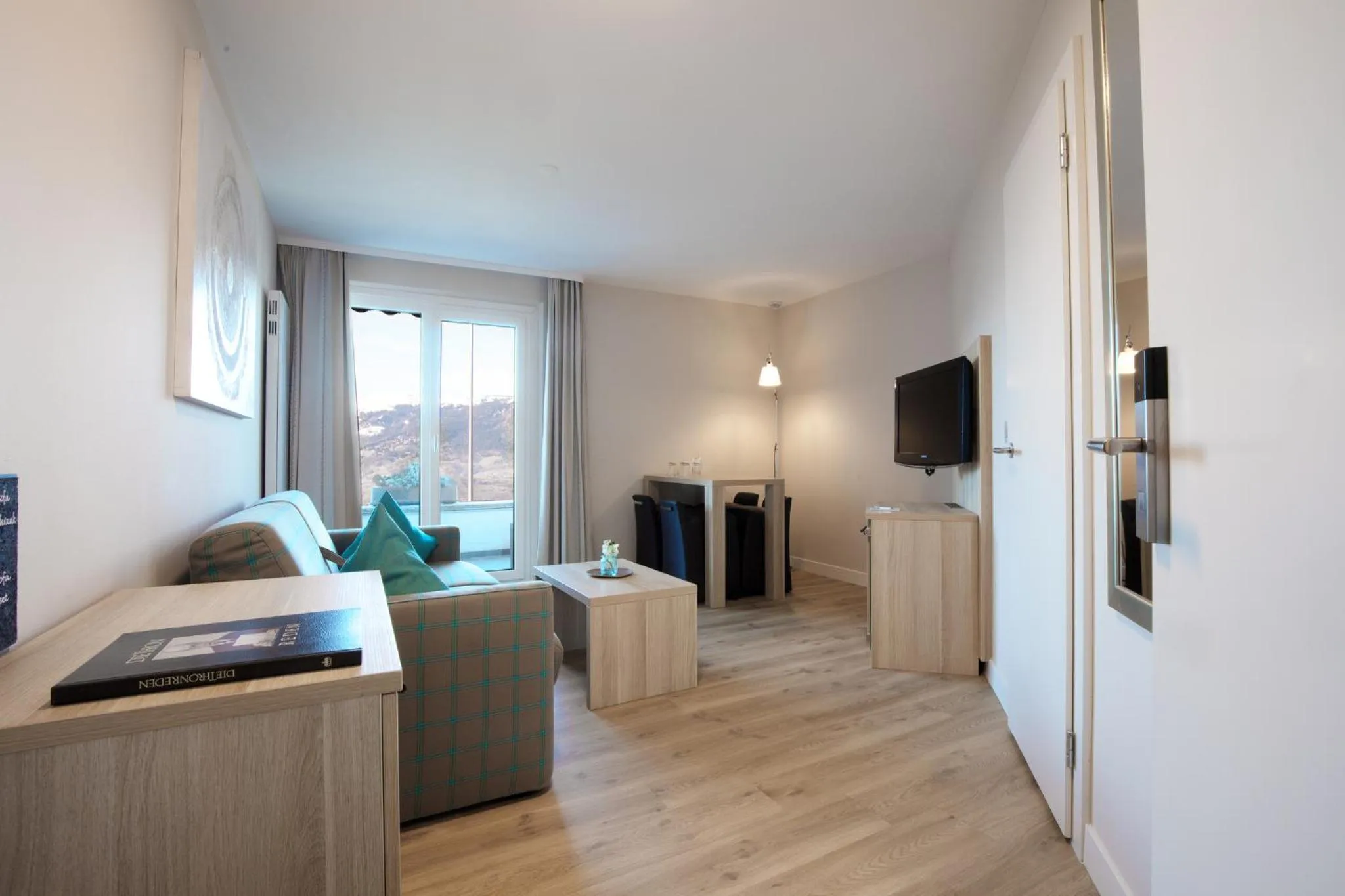 TV and multimedia in Hotel Oberland