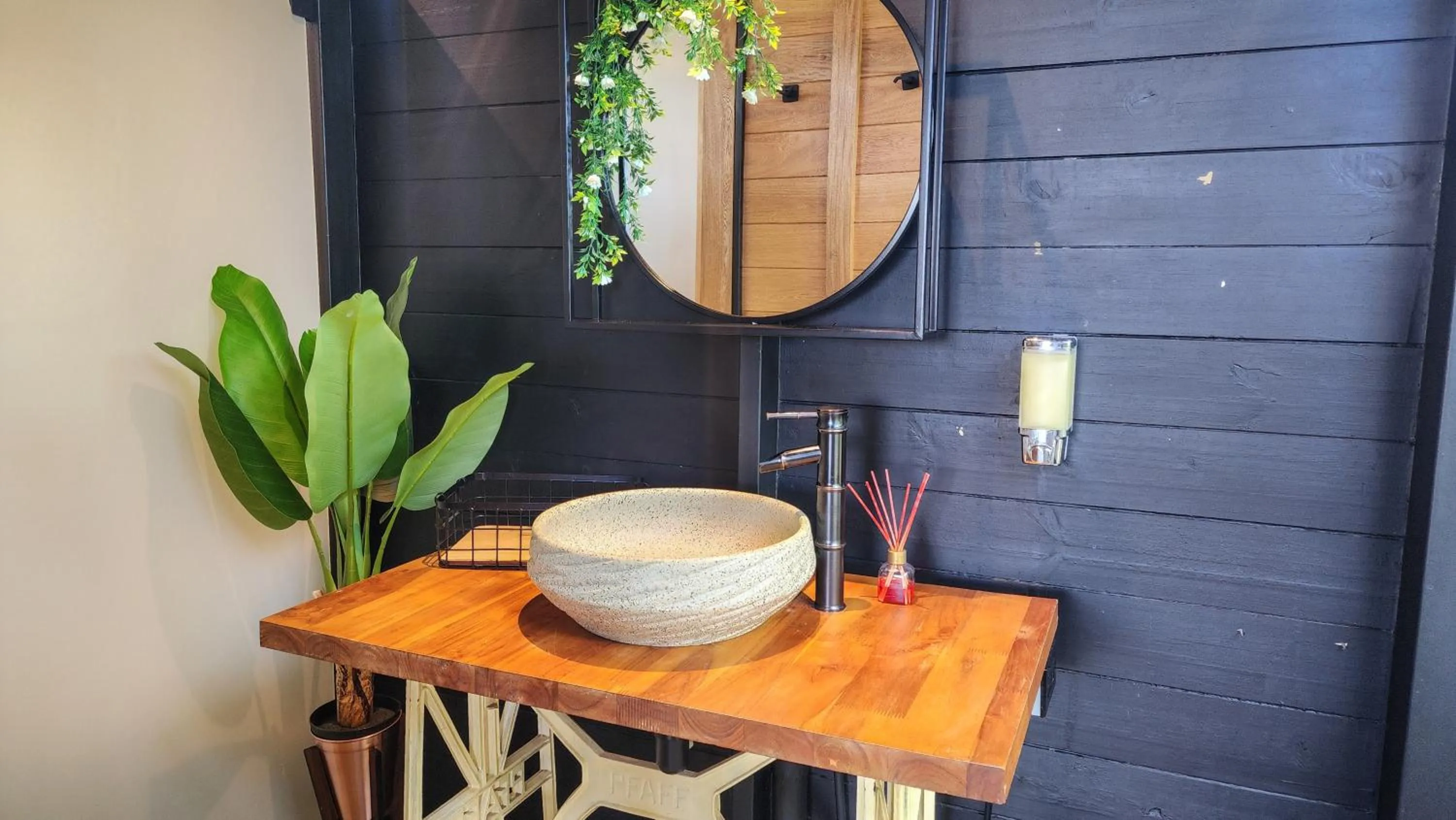 Bathroom in Cumbres Luxury Glamping