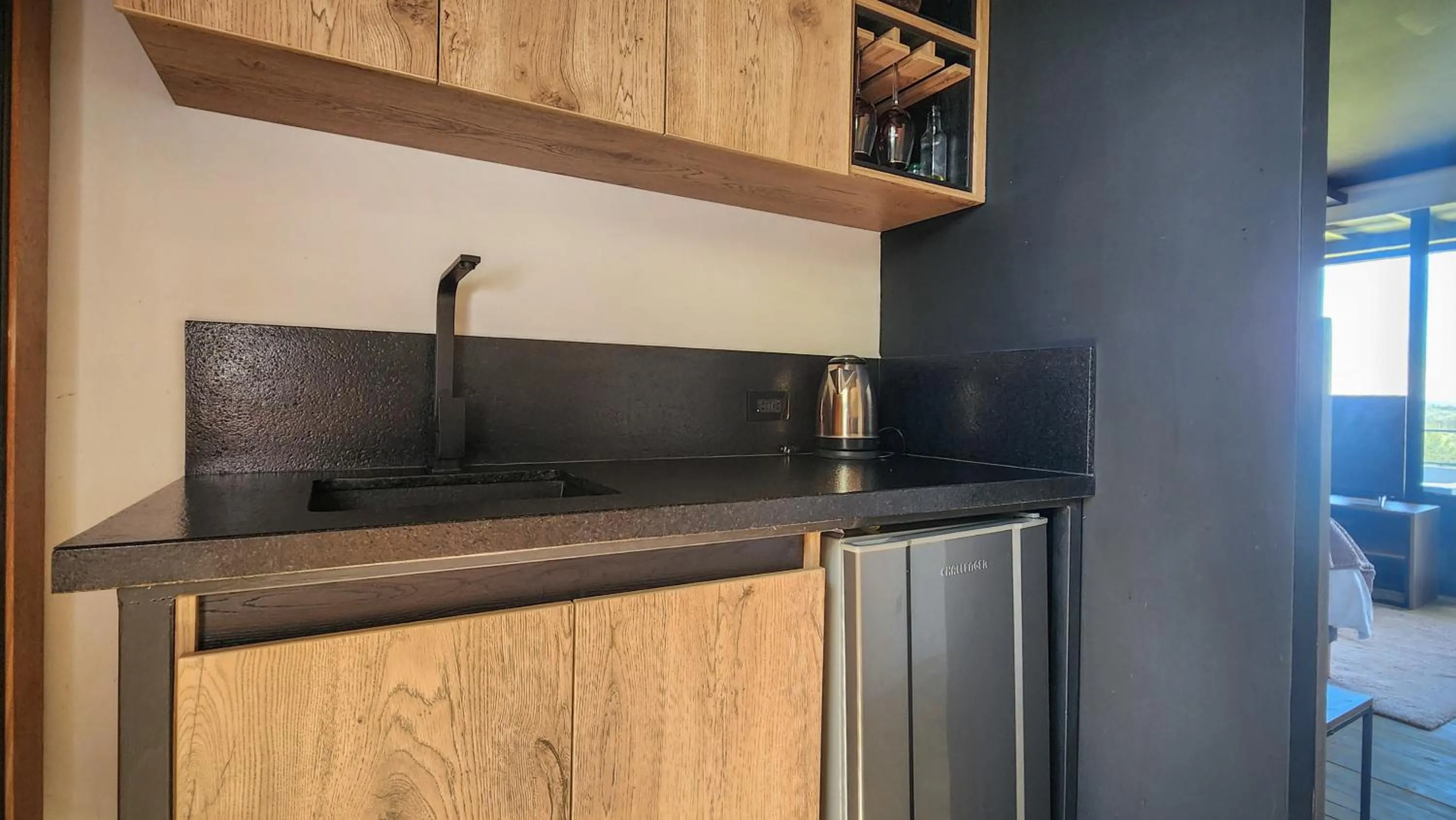 Kitchen or kitchenette in Cumbres Luxury Glamping