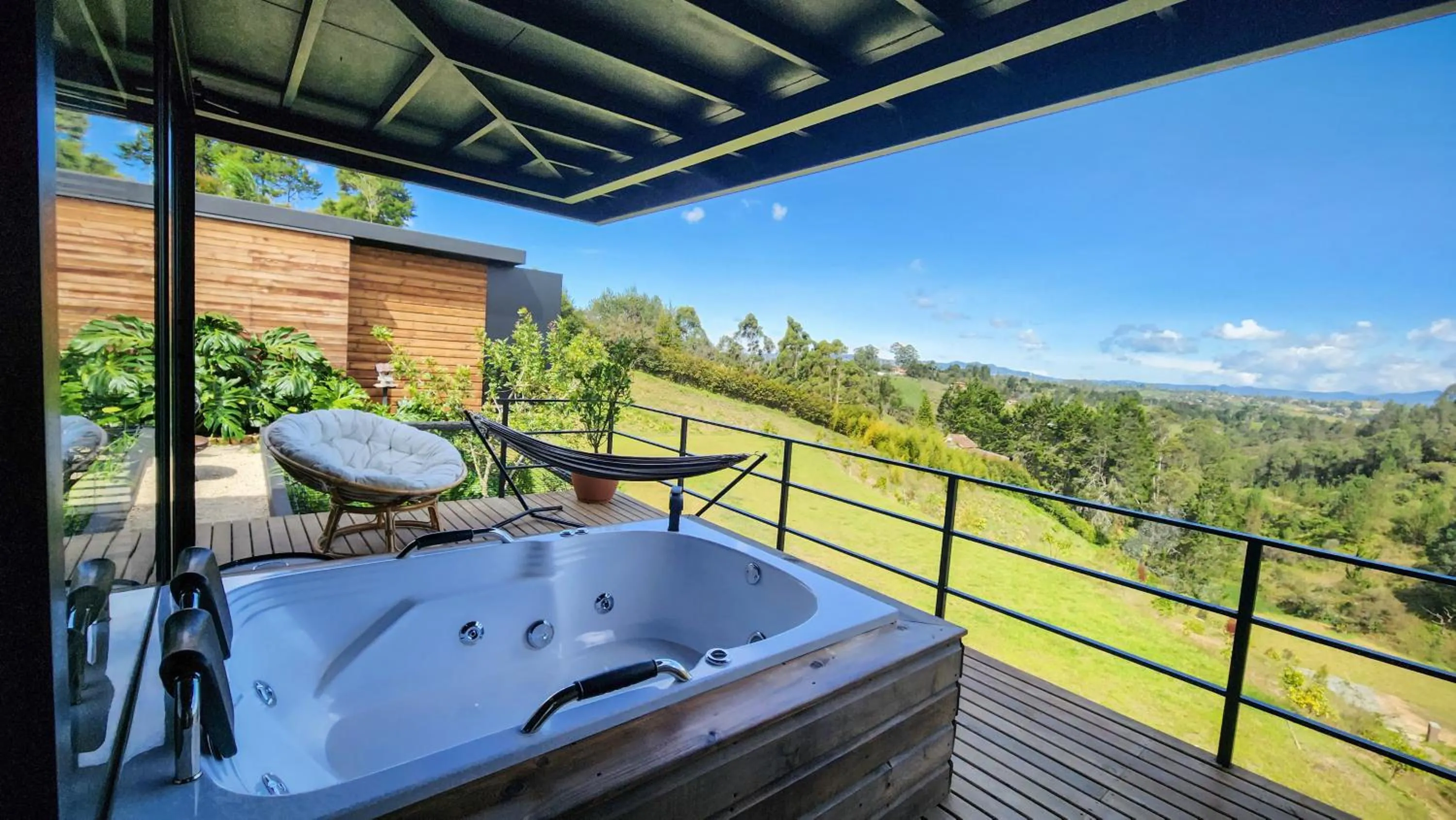 Hot Tub in Cumbres Luxury Glamping