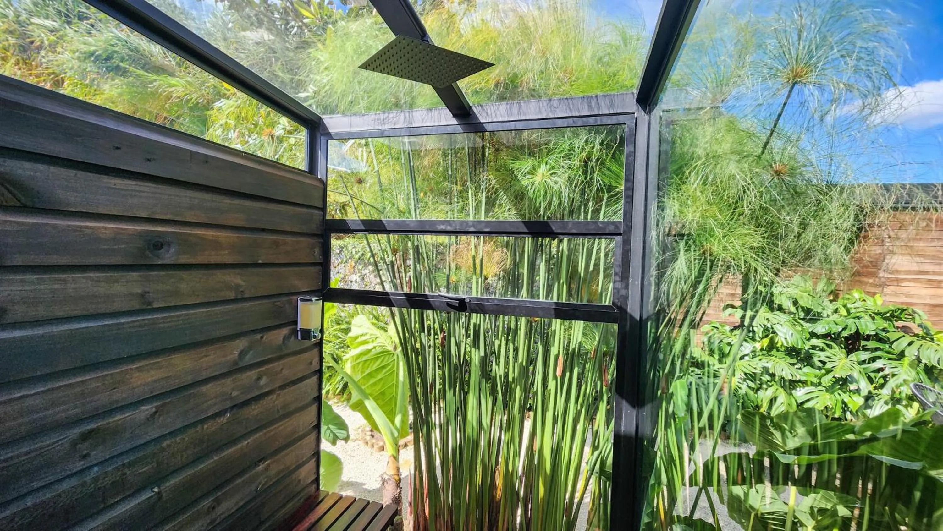 Shower in Cumbres Luxury Glamping