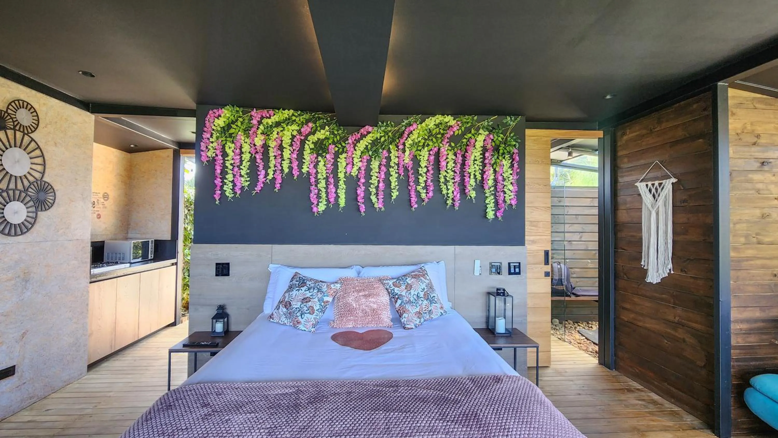 Bed in Cumbres Luxury Glamping