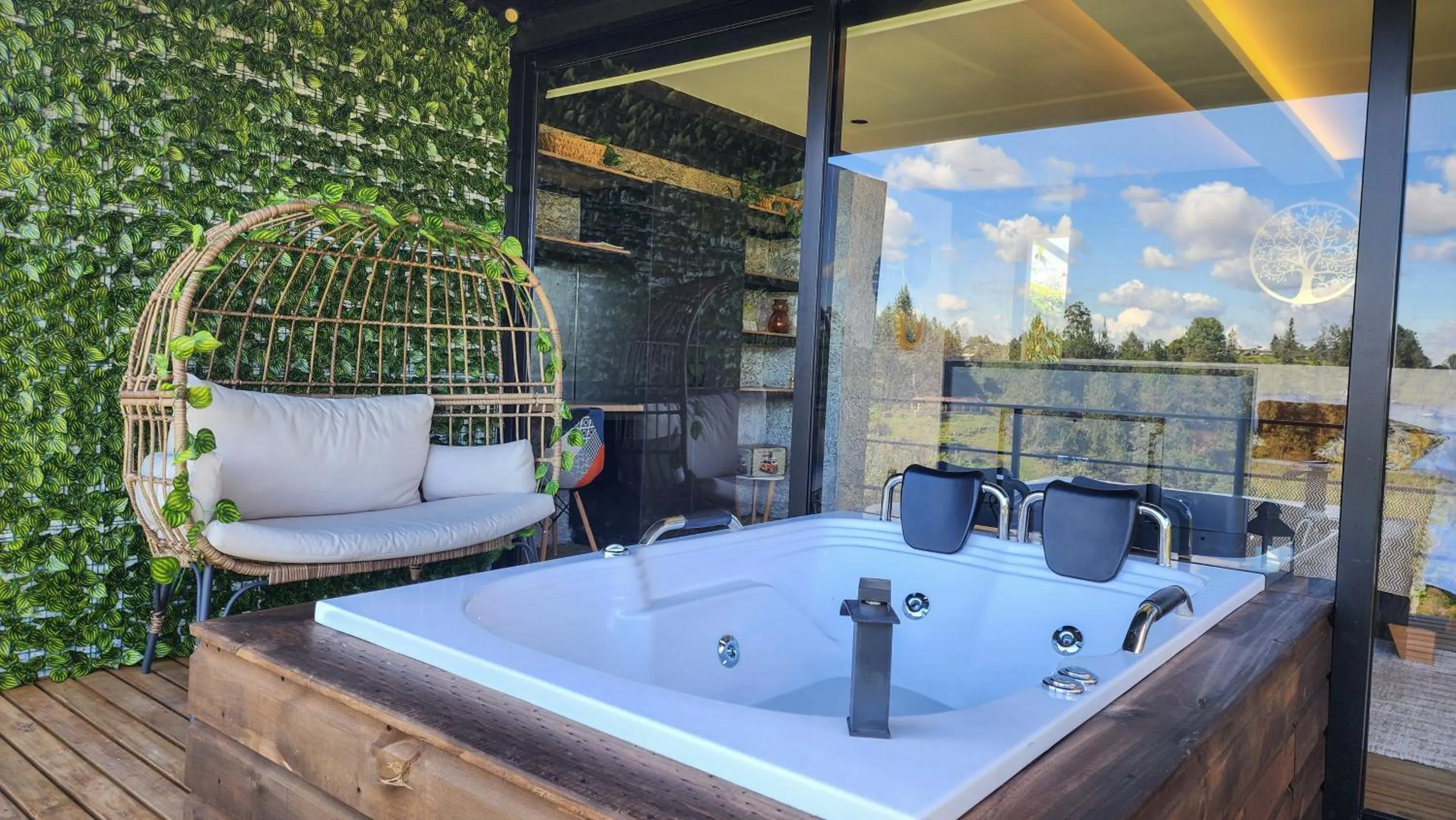Hot Tub in Cumbres Luxury Glamping