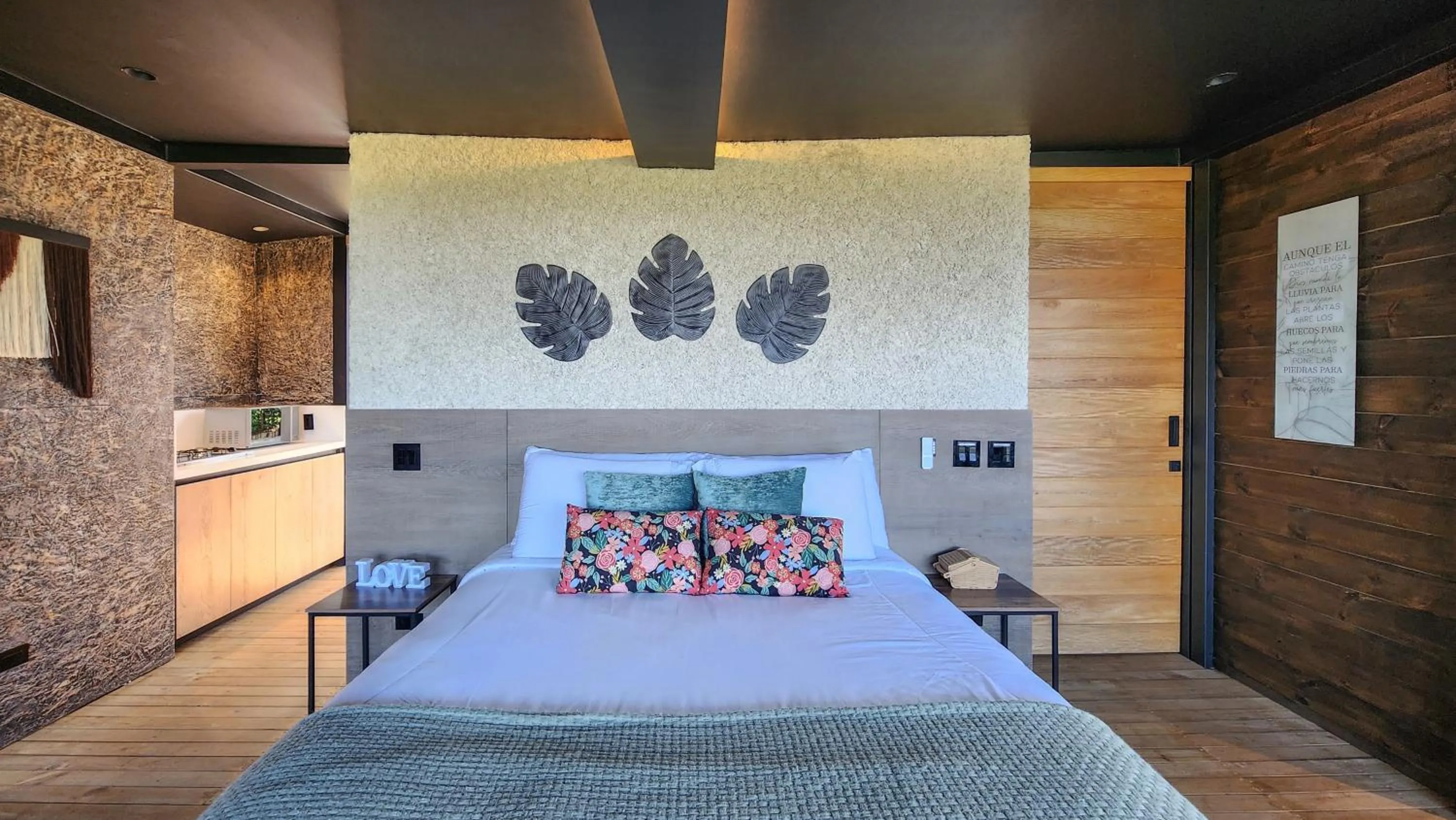 Bed in Cumbres Luxury Glamping