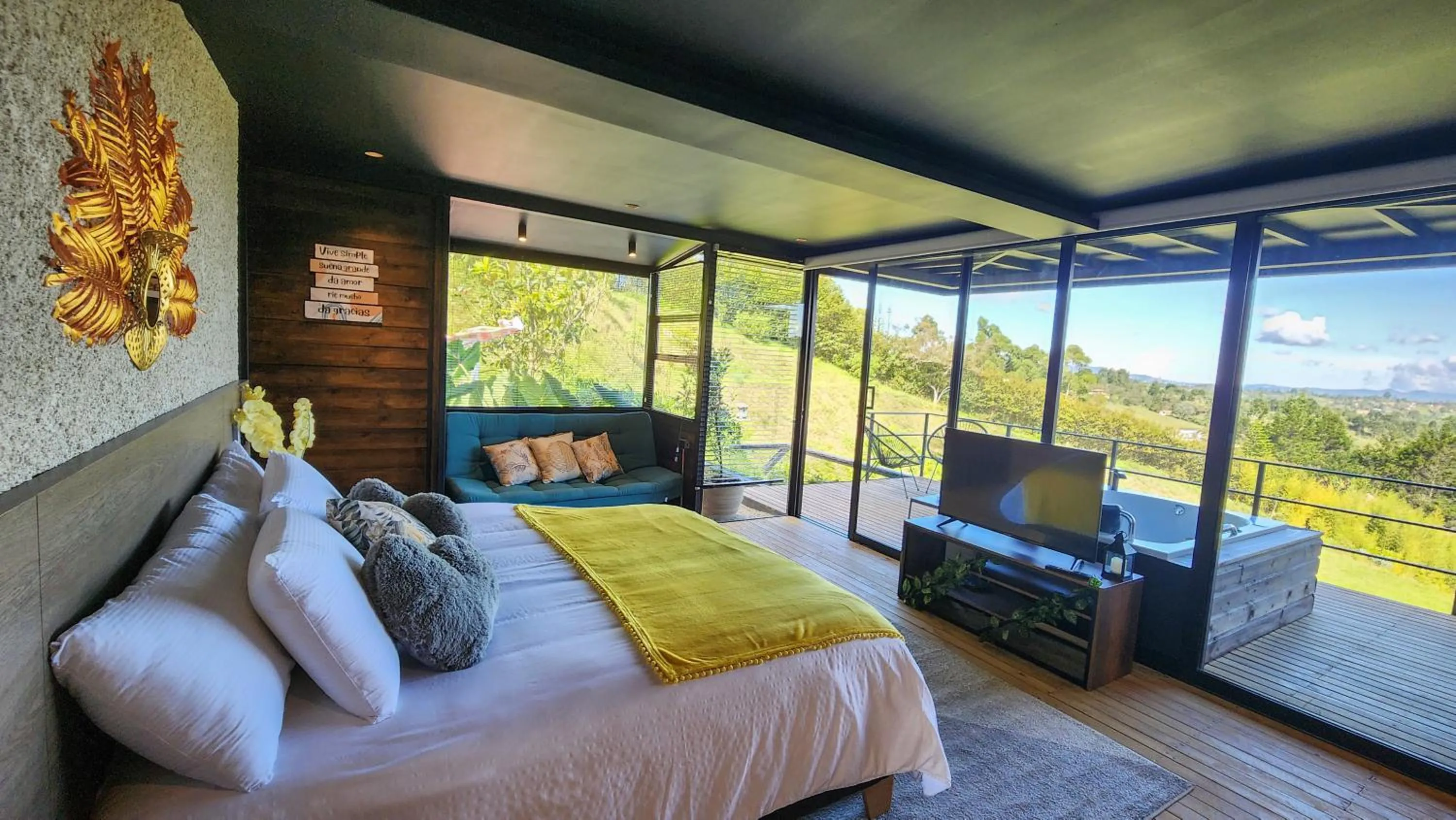 Bed in Cumbres Luxury Glamping