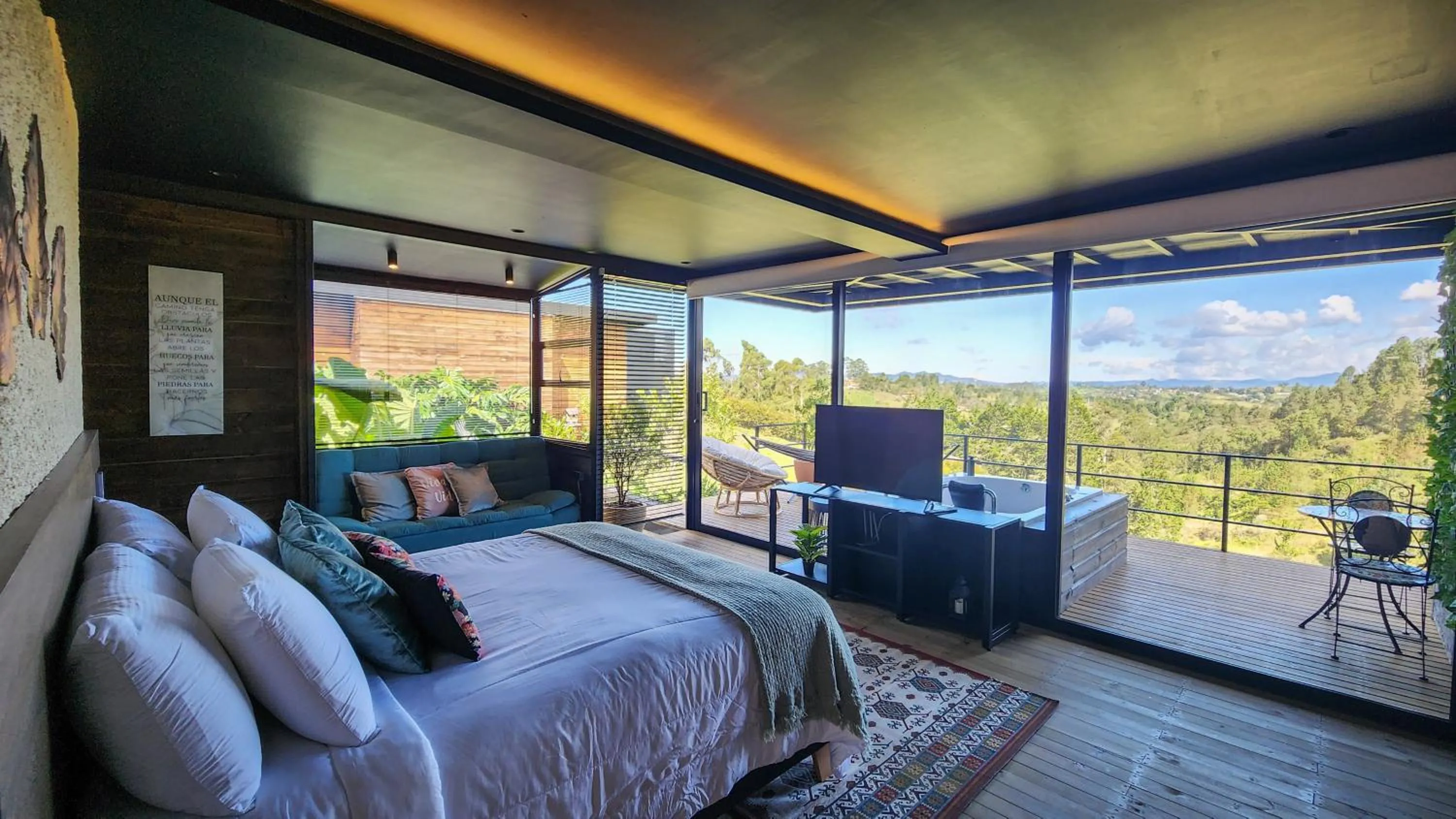 Mountain view, Bed in Cumbres Luxury Glamping