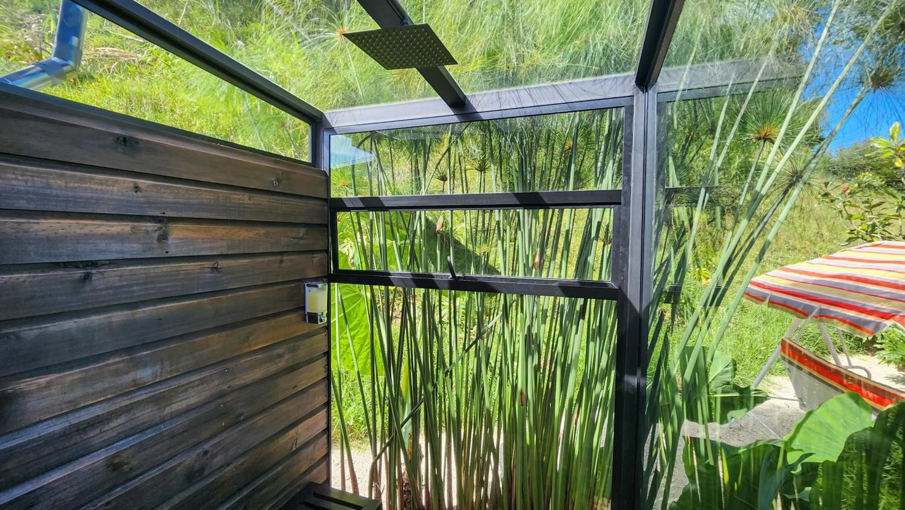 Shower in Cumbres Luxury Glamping