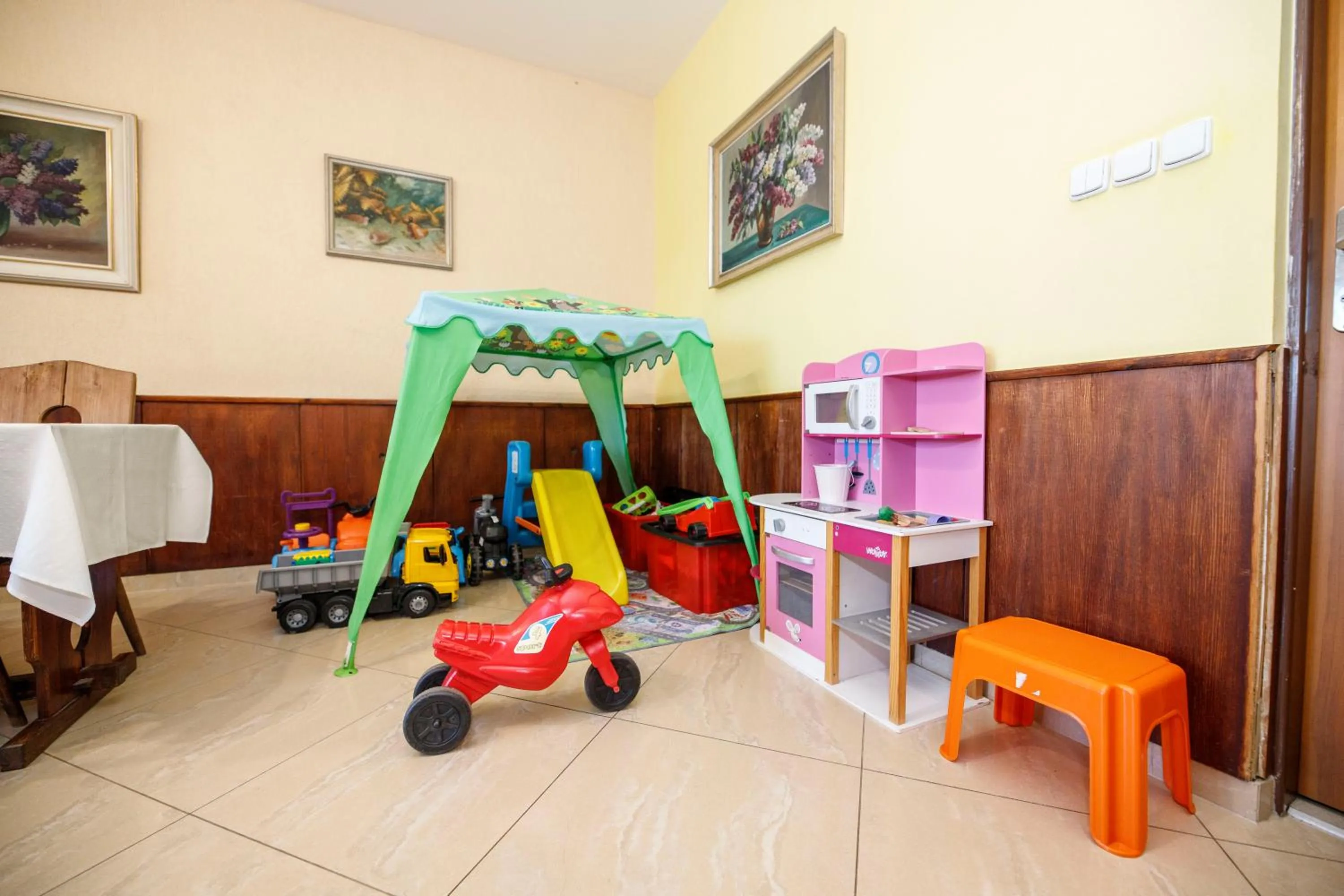 Property building in Hotel Vintíř