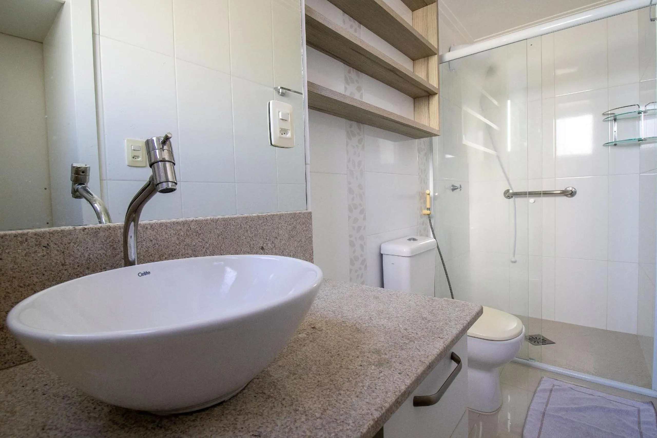 Toilet in PRG12 - Linda Vista, Climatizado, 10º andar, Wi-Fi