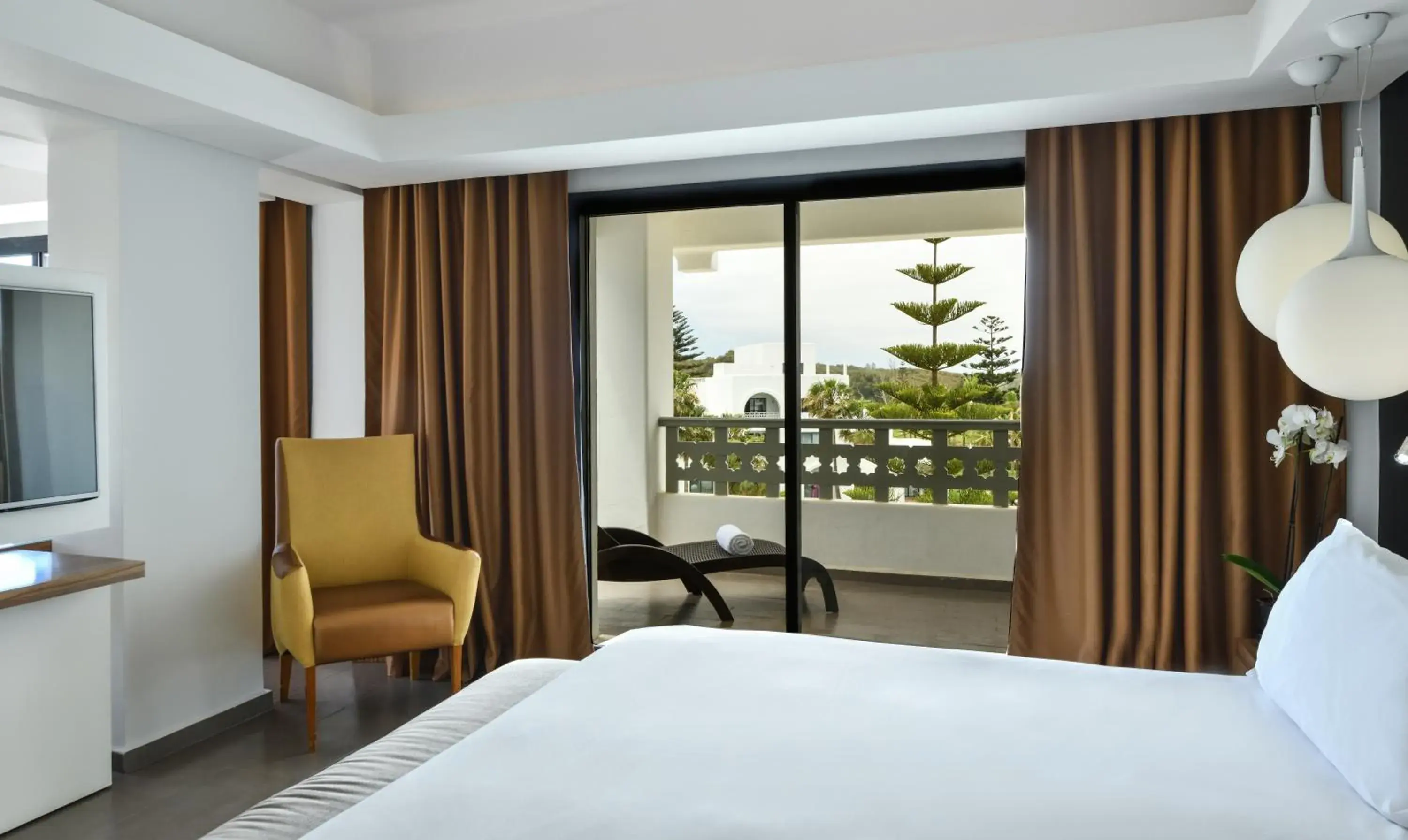 View (from property/room), Bed in Pullman Mazagan Royal Golf & Spa View (from property/room), Bed in Pullman Mazagan Royal Golf & Spa