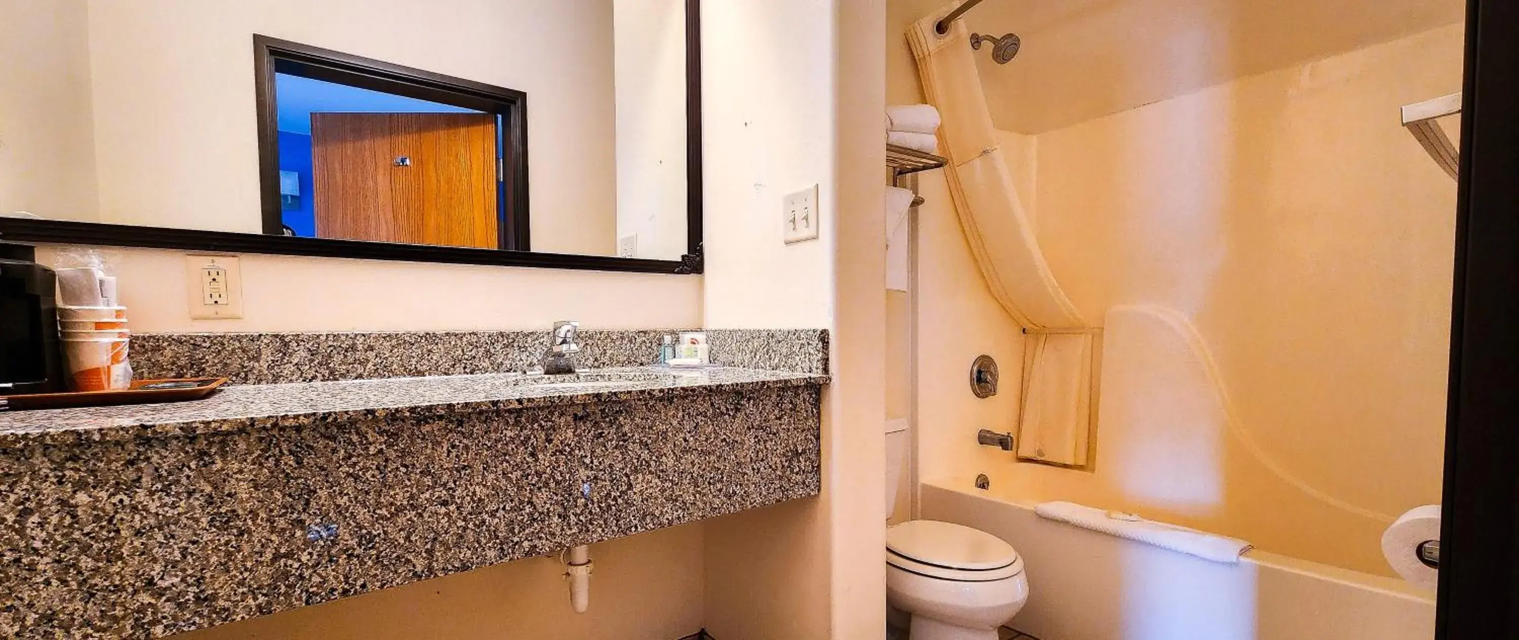 Bathroom in Helena Inn - Airport Bathroom in Helena Inn - Airport