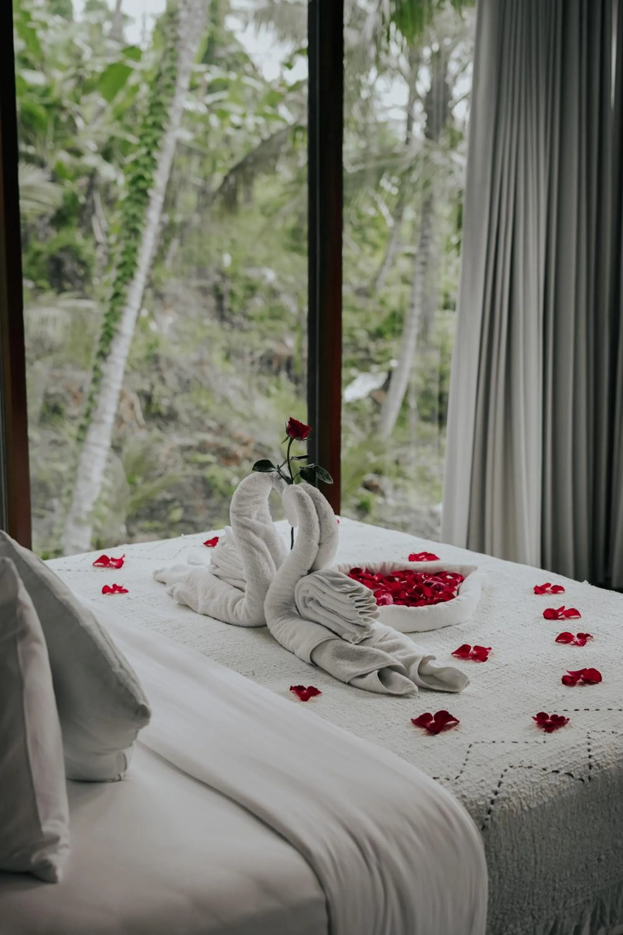 Bedroom, Bed in LeRosa Valley Resort