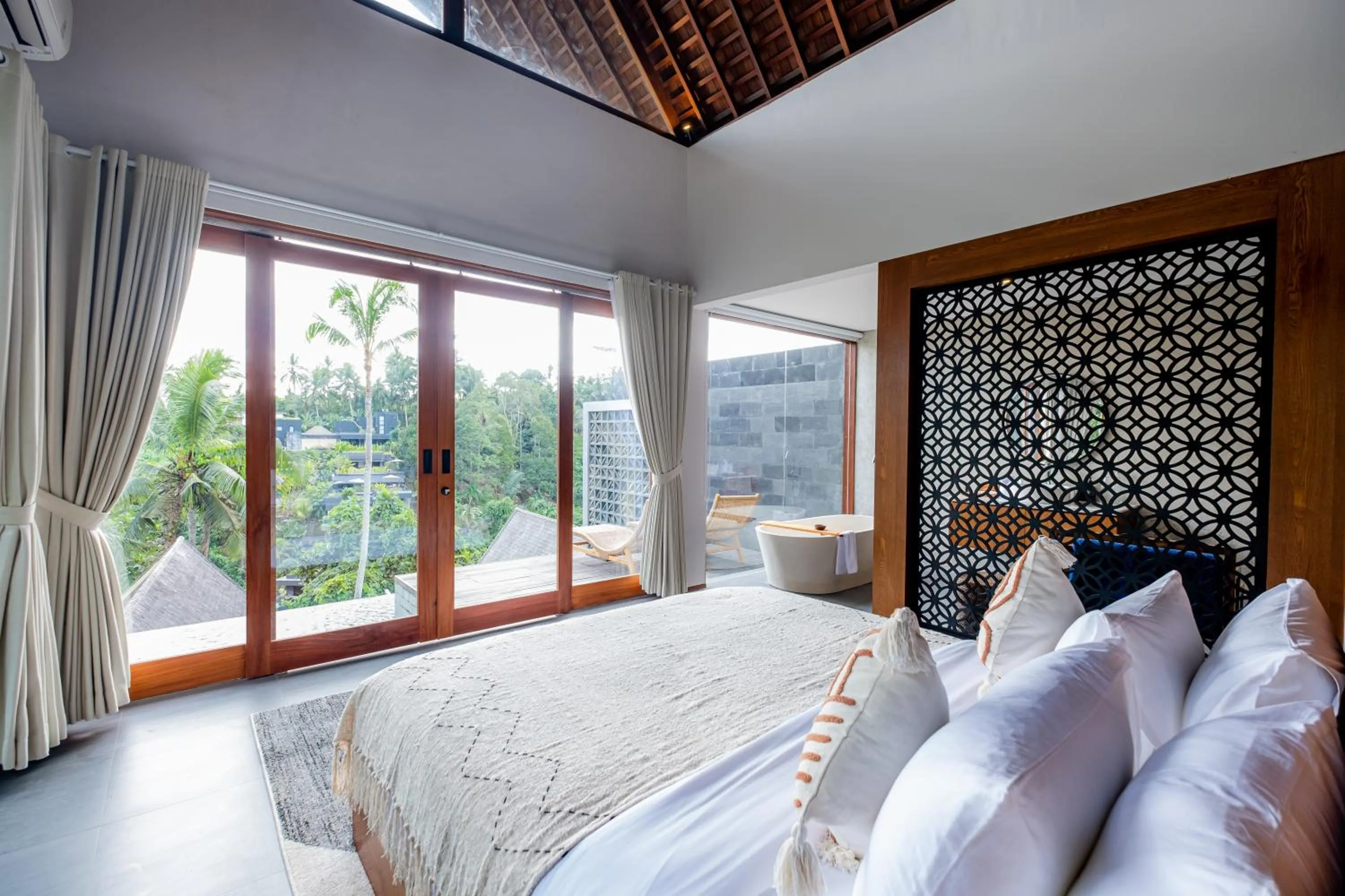 Bedroom, Bed in LeRosa Valley Resort