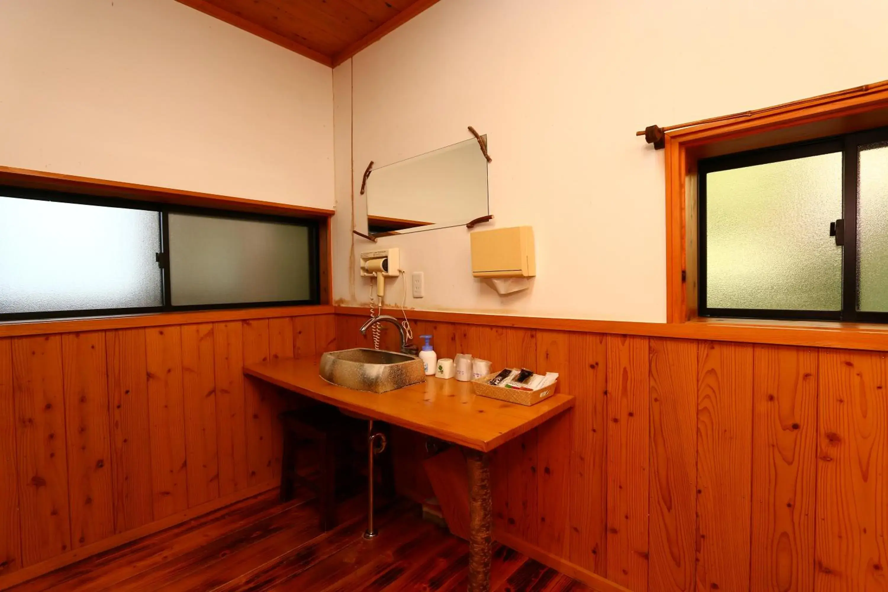 Japanese-Style Room in YamakawaZENZO Japanese-Style Room in YamakawaZENZO