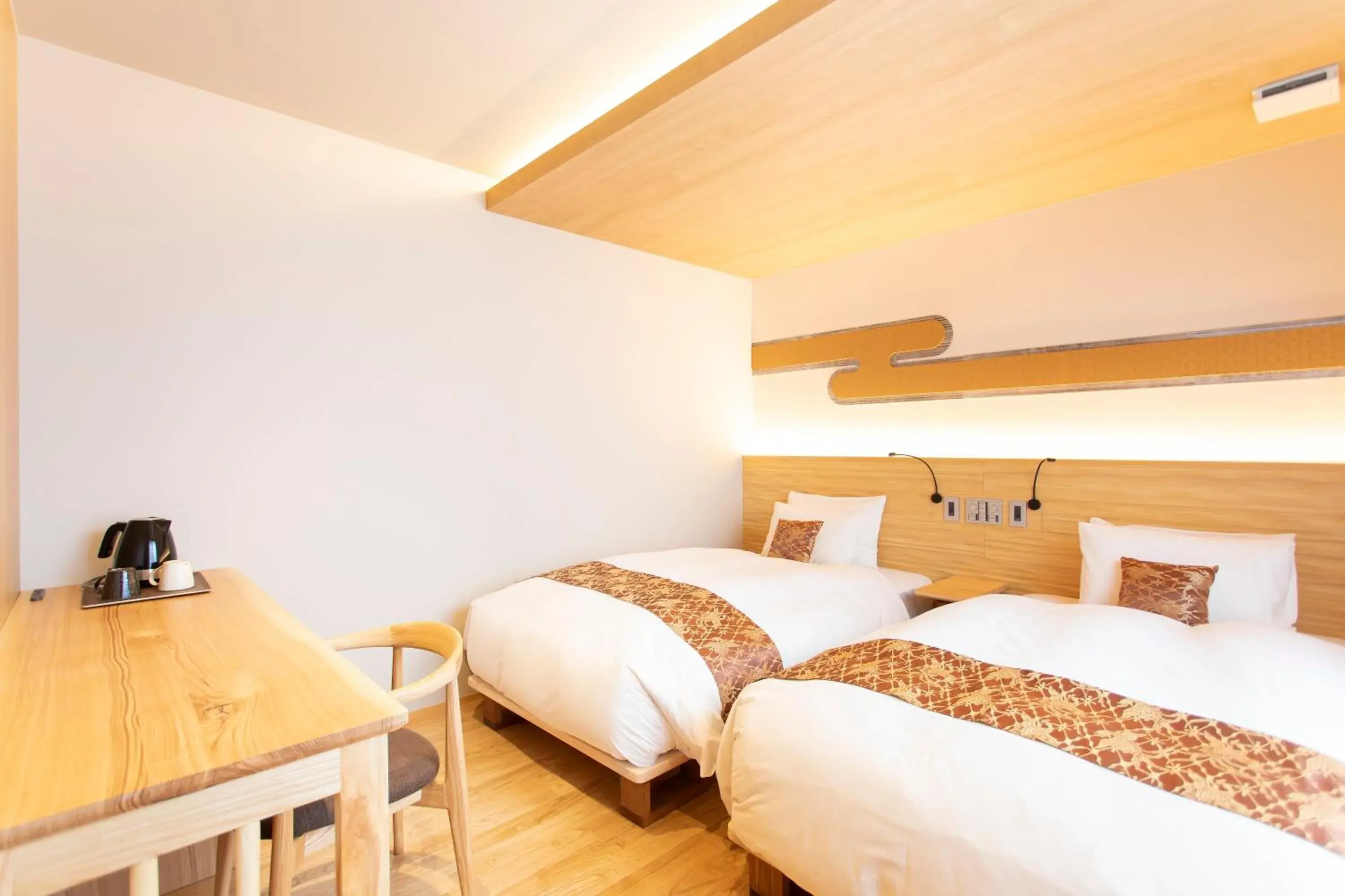 Photo of the whole room, Bed in Higashiyama Hills Photo of the whole room, Bed in Higashiyama Hills