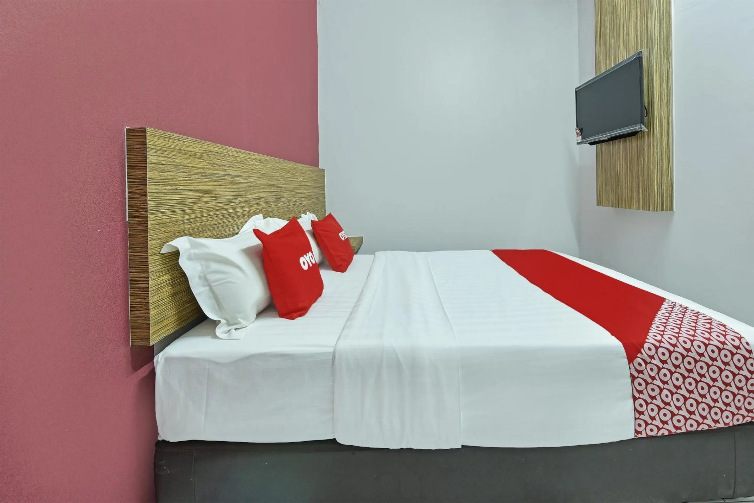 Bedroom, Bed in Hotel O Ezzyhome Johor Jaya