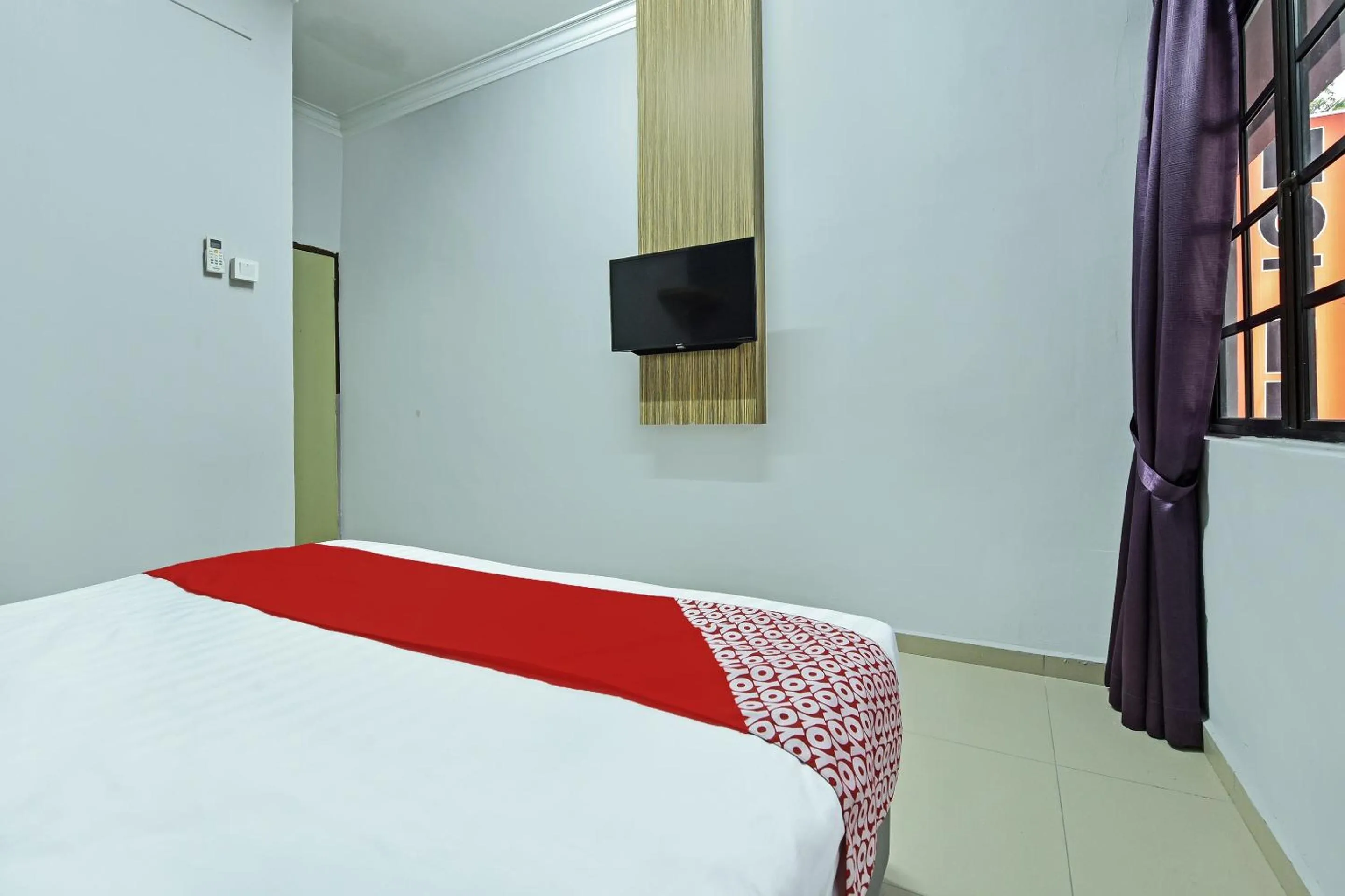 Bedroom, Bed in Hotel O Ezzyhome Johor Jaya