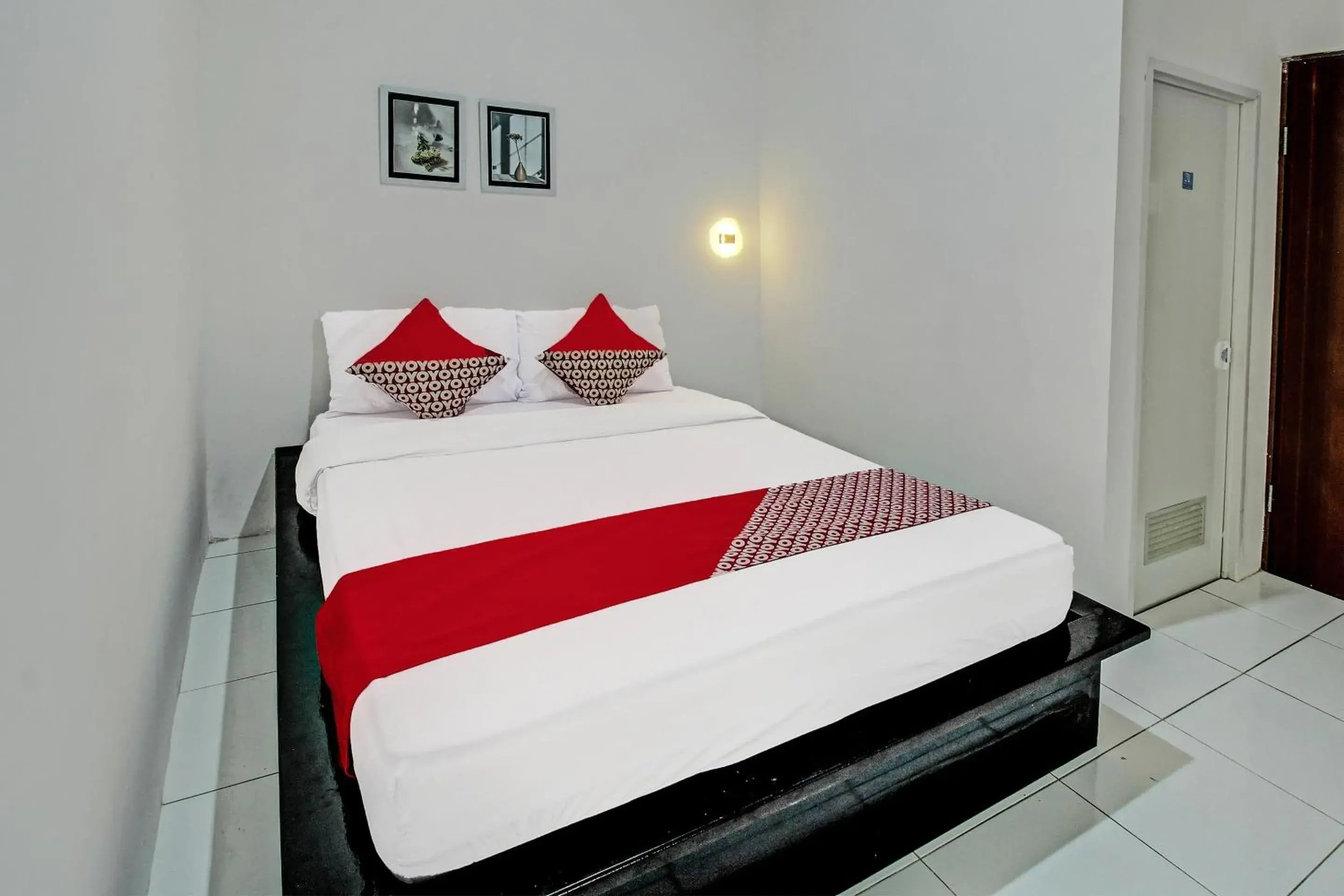 Bedroom, Bed in Hotel O Sirih Gading Family Guest House Bedroom, Bed in Hotel O Sirih Gading Family Guest House