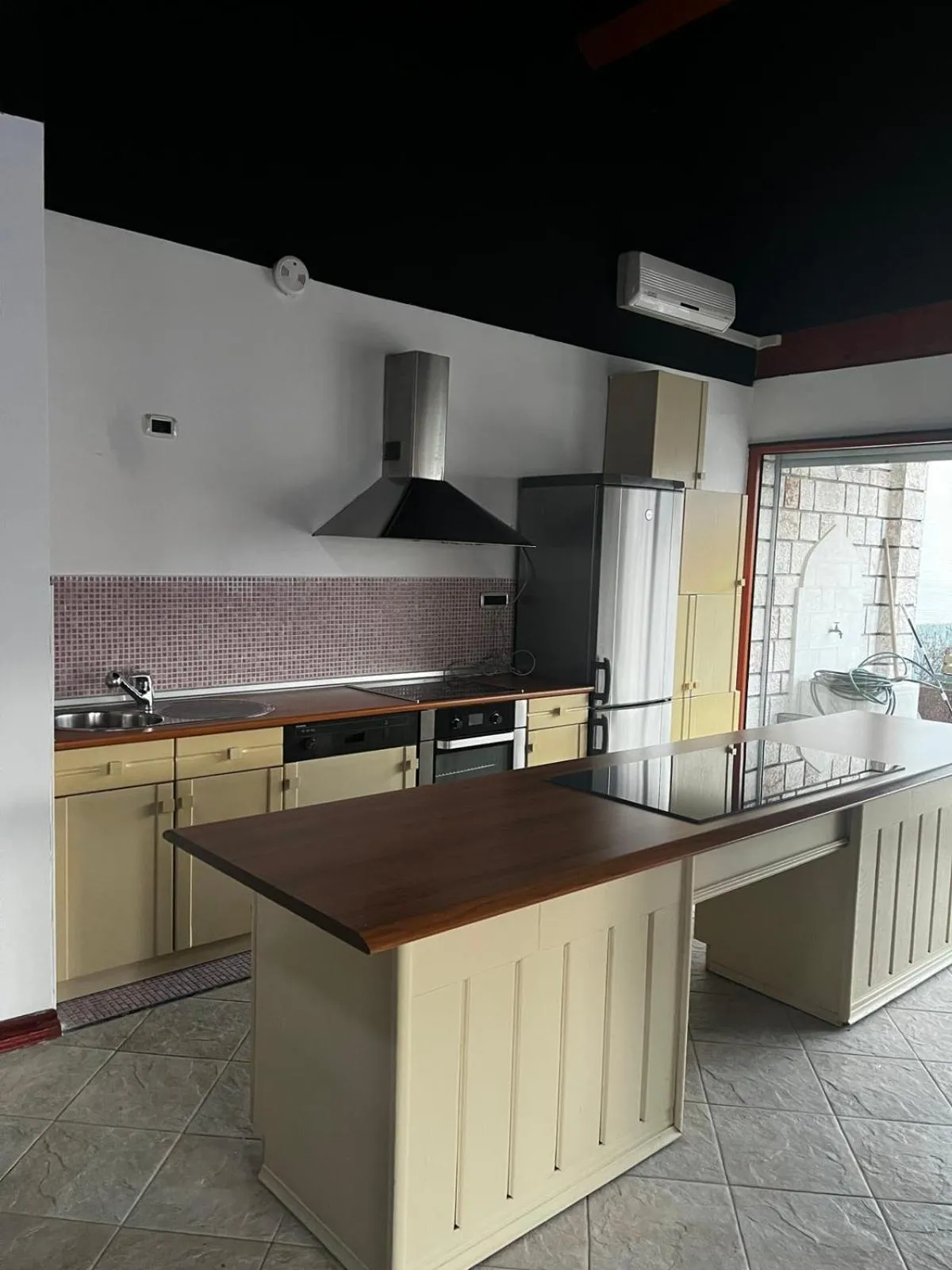 Kitchen or kitchenette in MICHELE Hotel