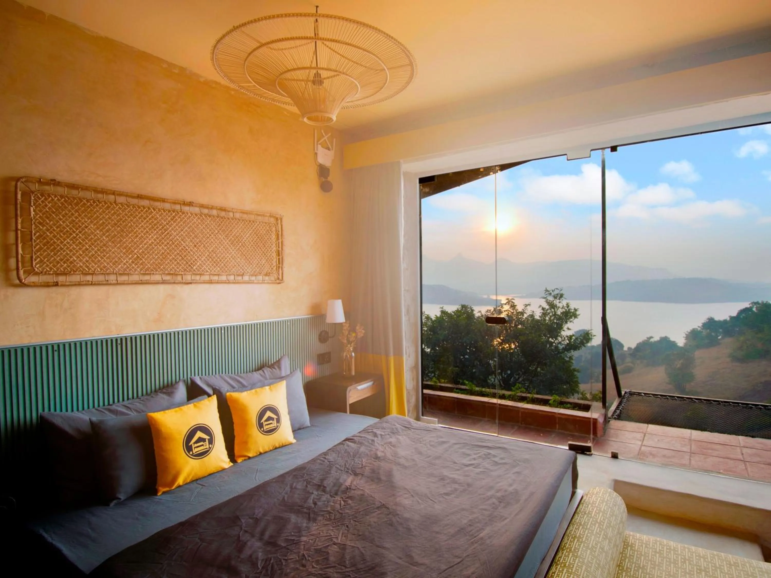 Bed in The Hosteller Bhandardara