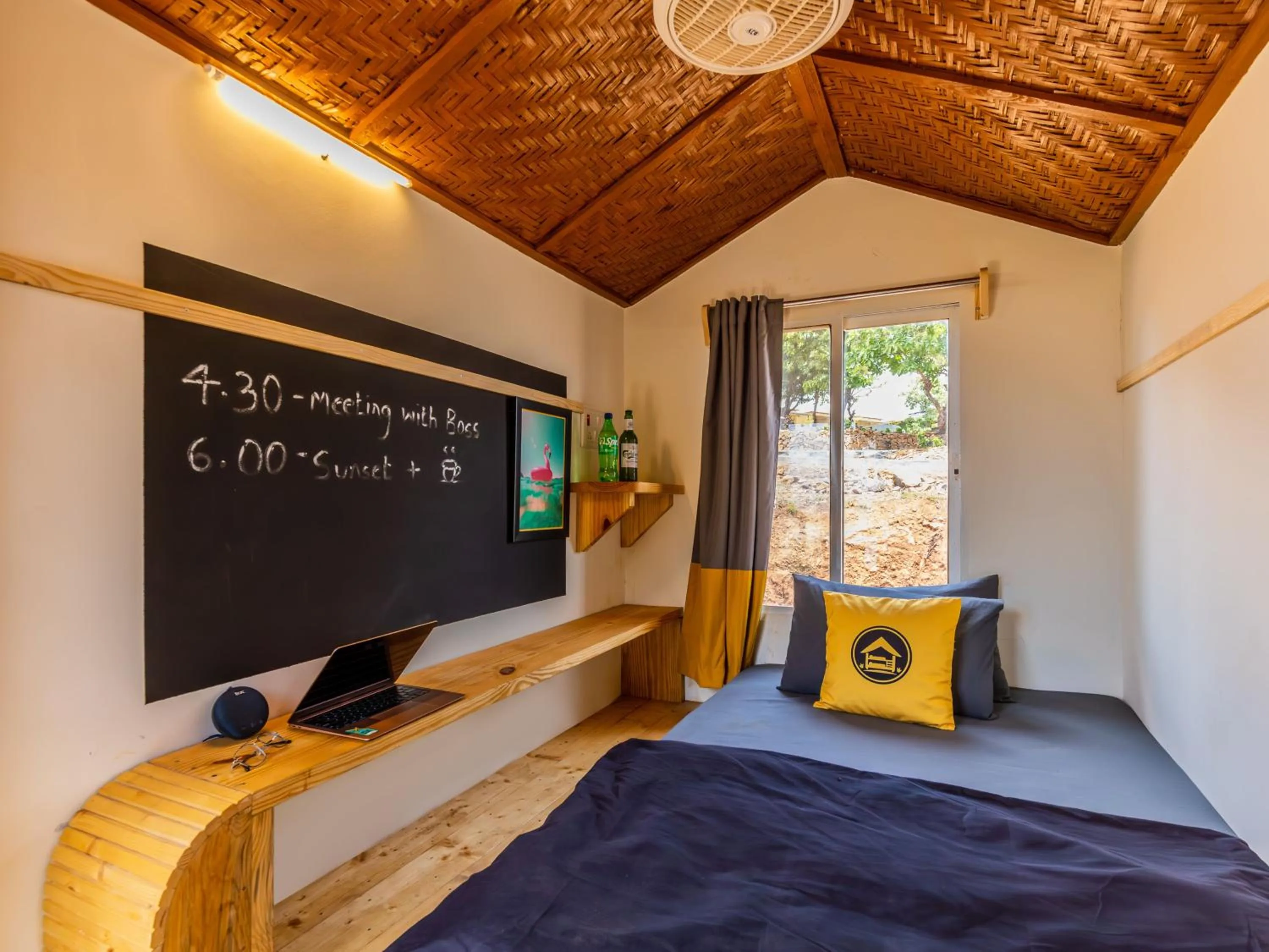 Bed in The Hosteller Bhandardara