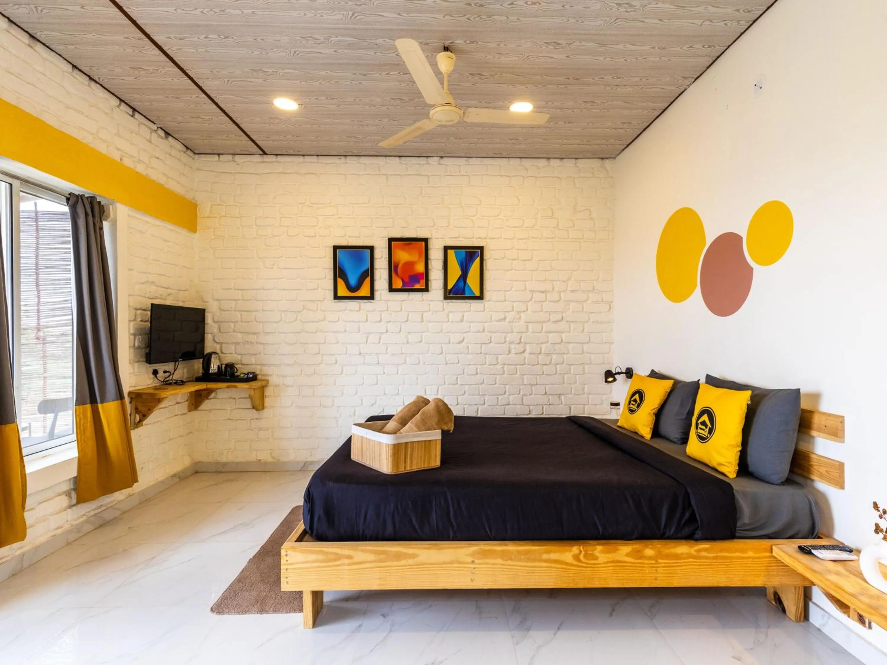 Bed in The Hosteller Bhandardara