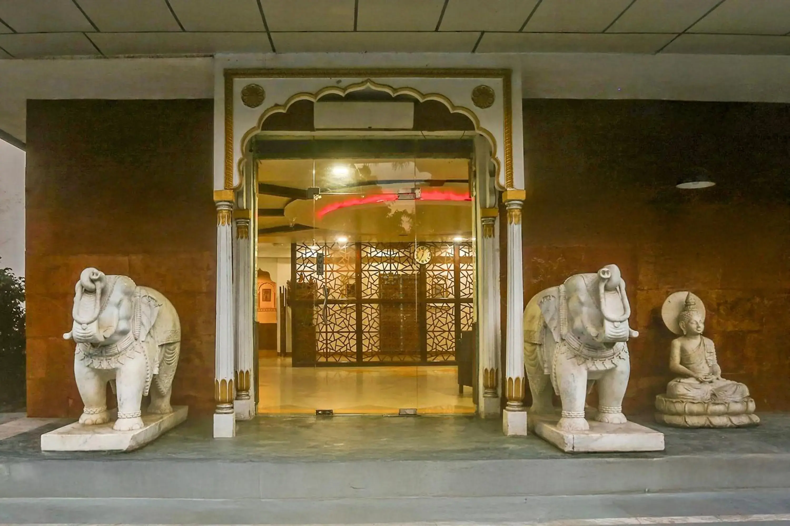 Facade/entrance in Super Collection O Bhiwadi Facade/entrance in Super Collection O Bhiwadi