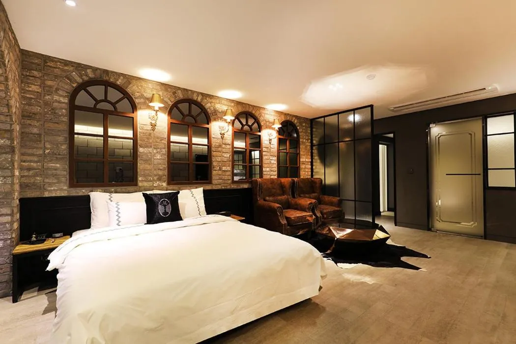 Mari Hotel