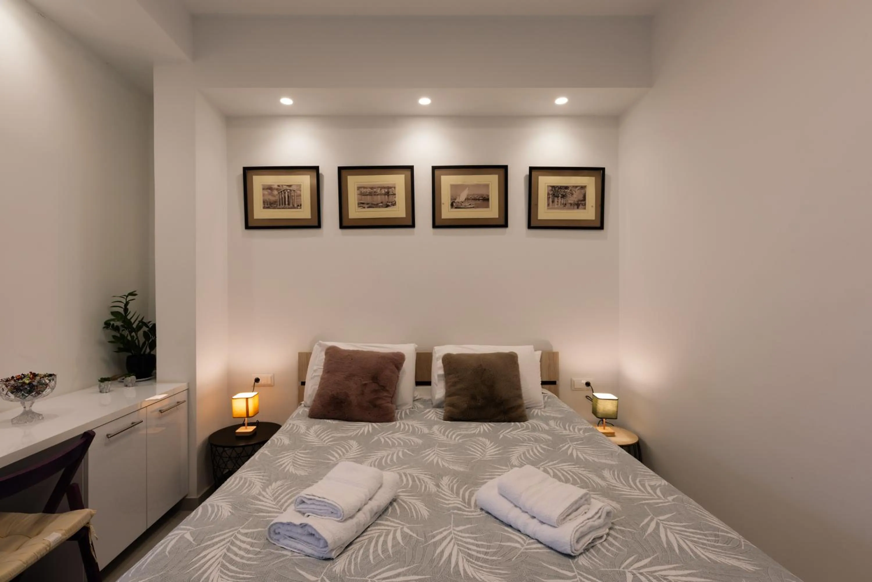 Modern studio apartment B