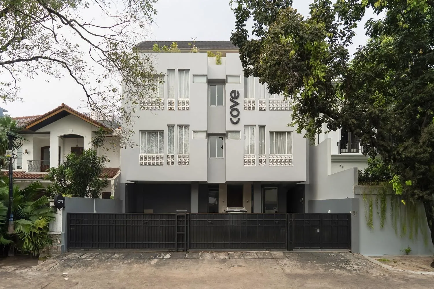 Property building in Cove MK House Senopati