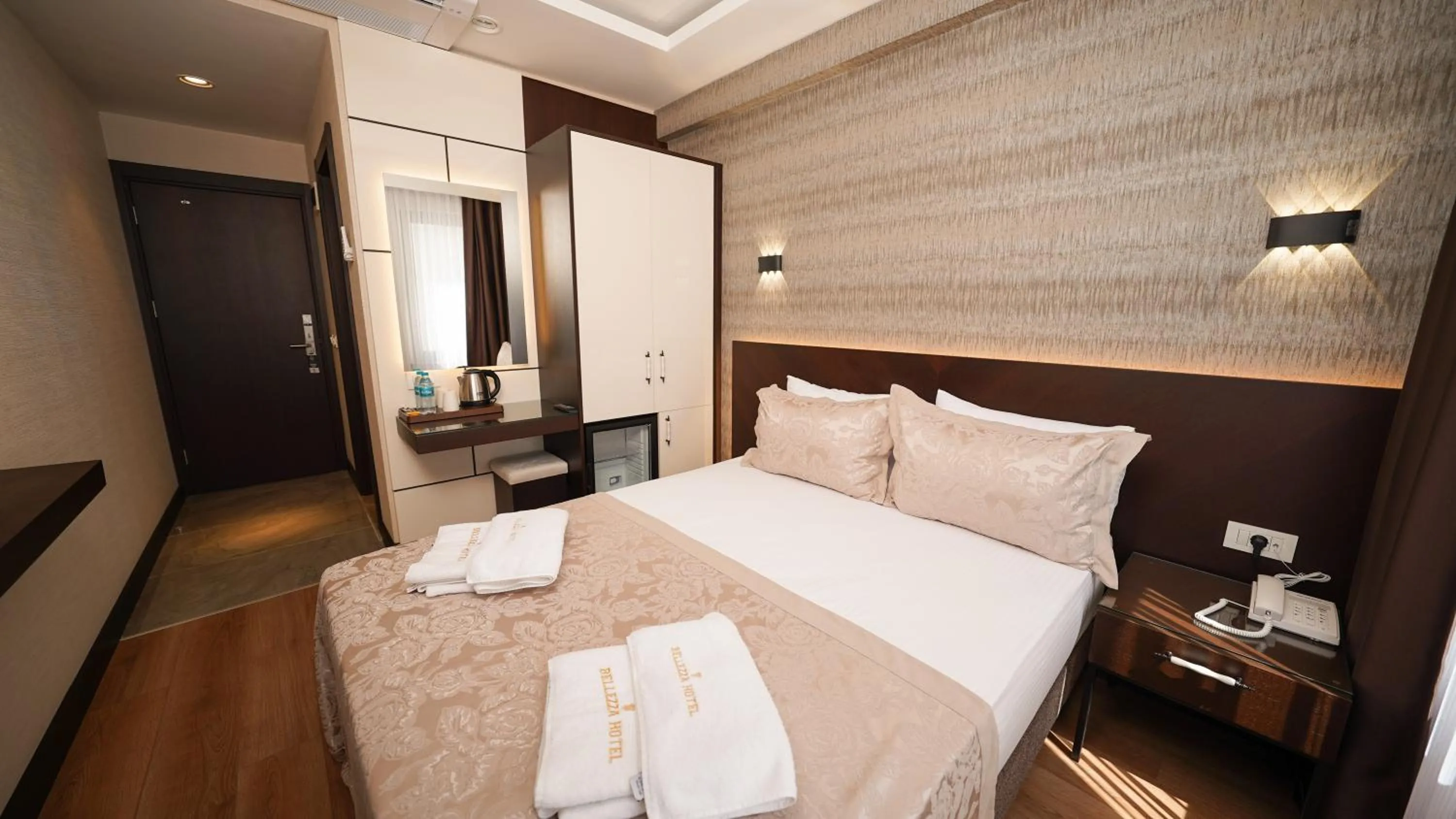 Bed in Bellezza Hotel