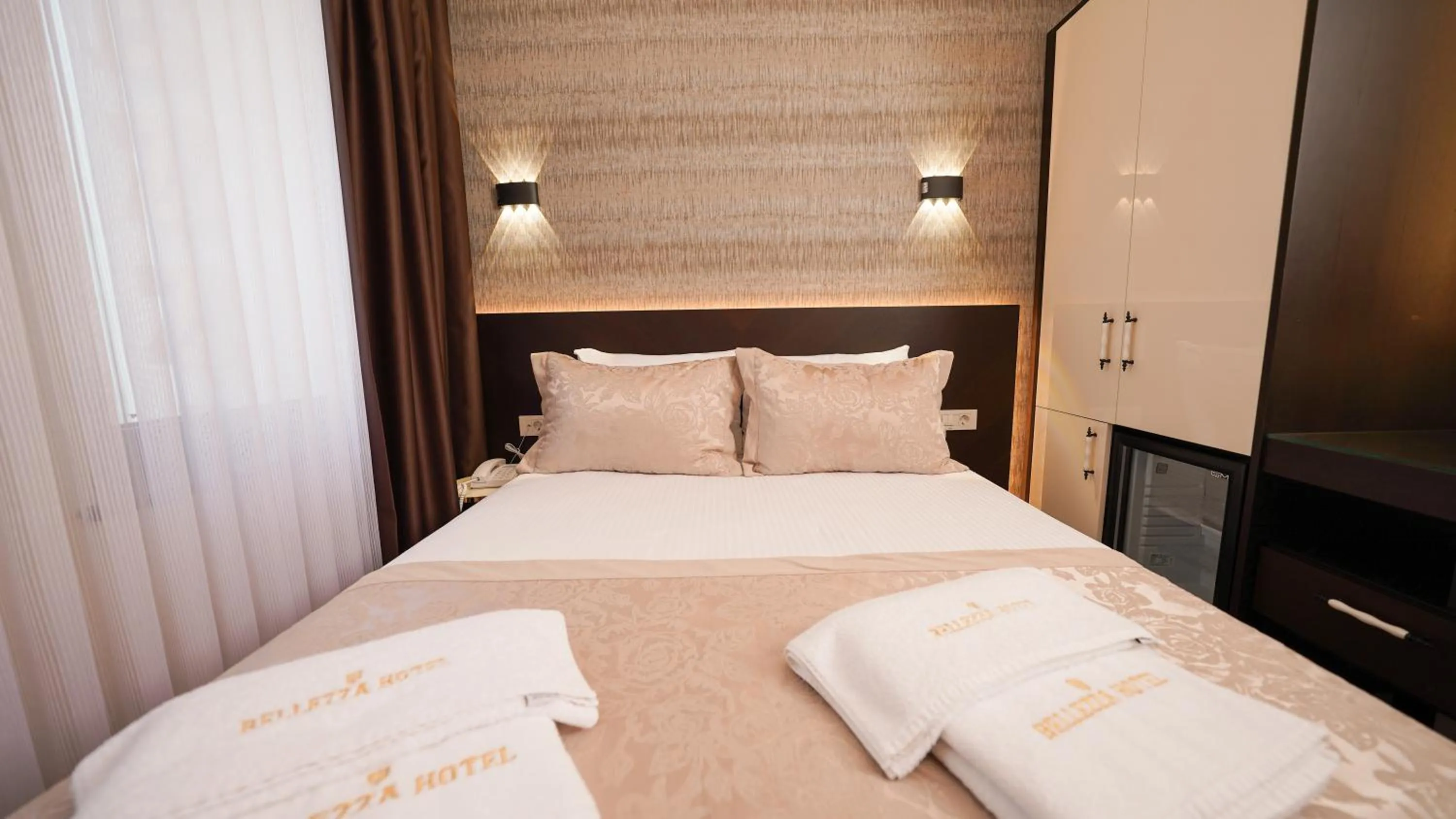 Bed in Bellezza Hotel