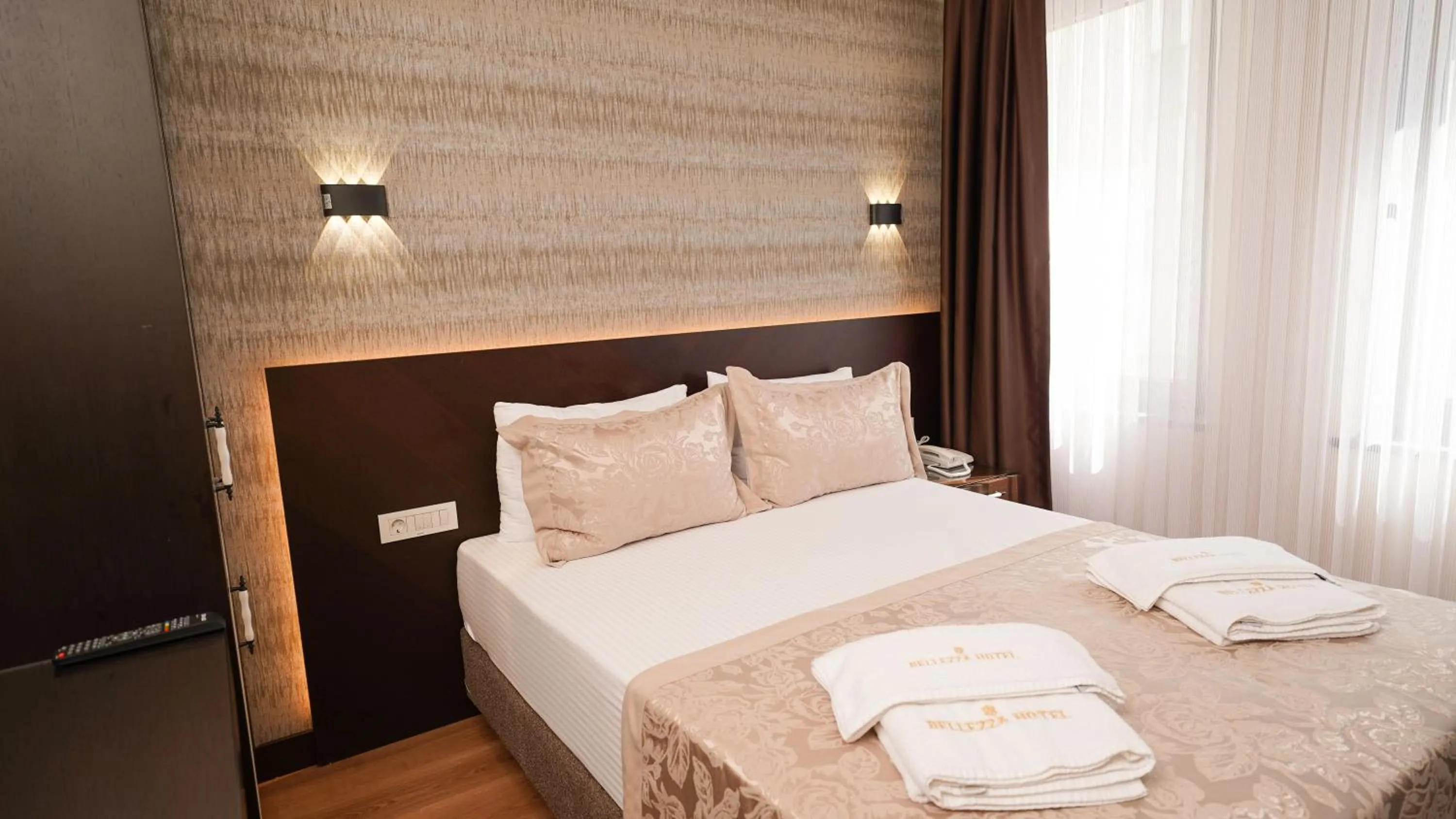 Bed in Bellezza Hotel