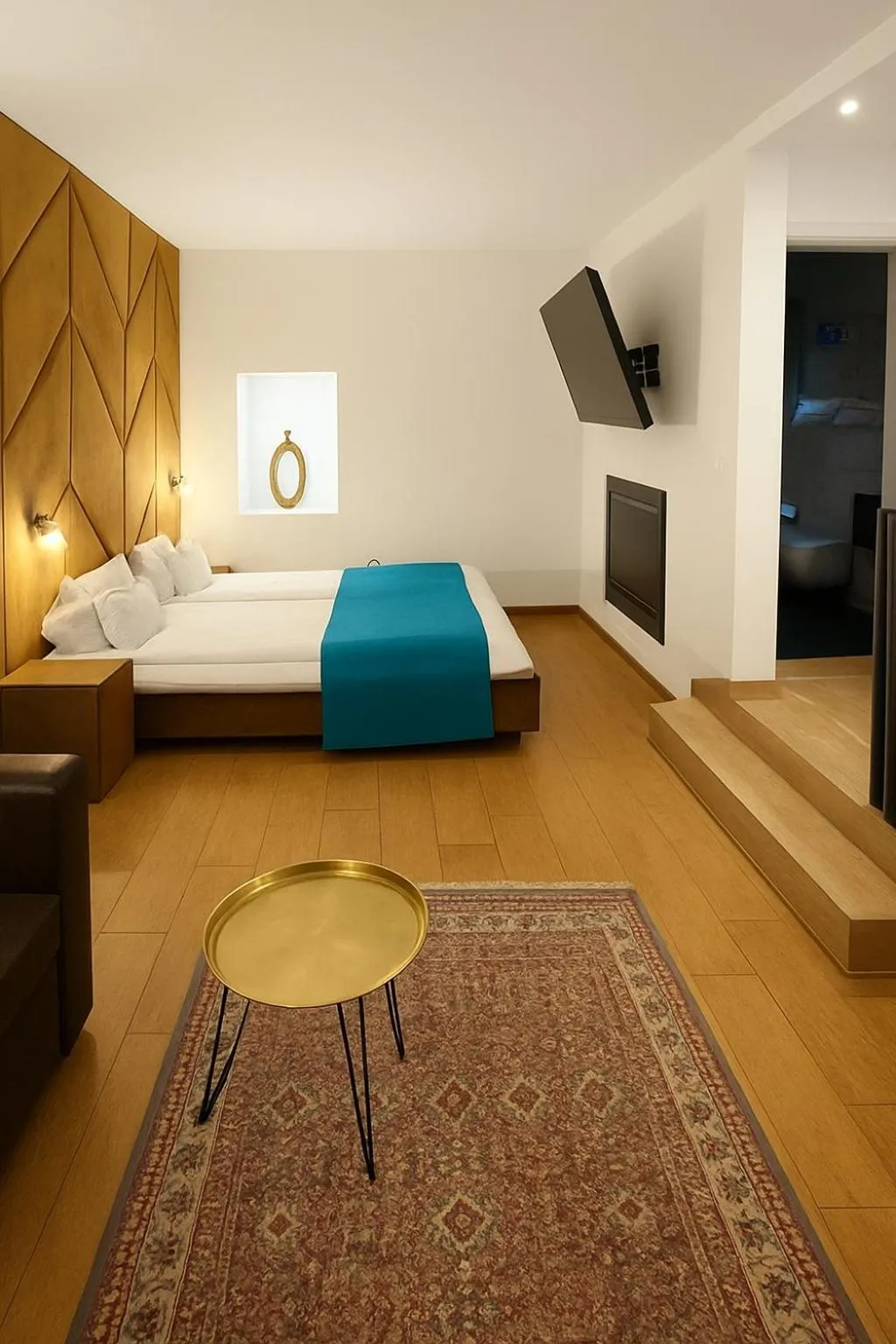 Shower, Bed in Hotel-Restaurant Kriva Ćuprija