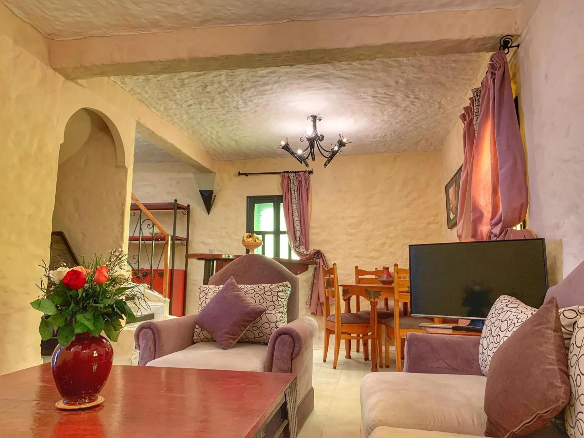 TV and multimedia in Riad Al Madina